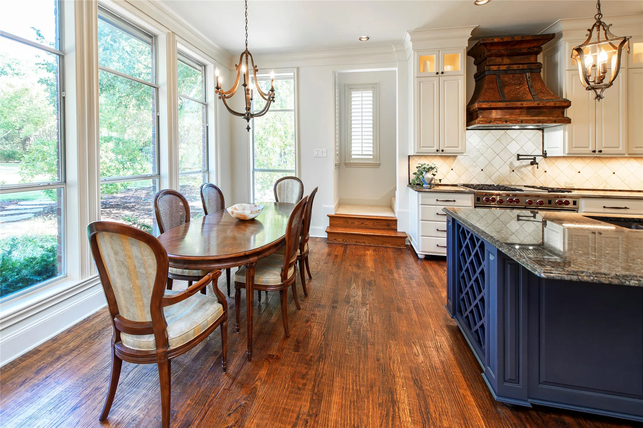 Single Family Residence For Sale in Collin County , 5709 Seville Court, Plano, Texas 75093, 6 Bedroom, 6 Bathroom, 3 Garage spaces, 6,312 Sqft, built in 1992, mls#21393447, Real Estate Agent in Plano, Homes For Sale in Collin county, Homes For Sale in Plano, Realtor in Plano Texas, Real Estate Brokerage Independent Realty Texas, Luminita Cordes Realtor