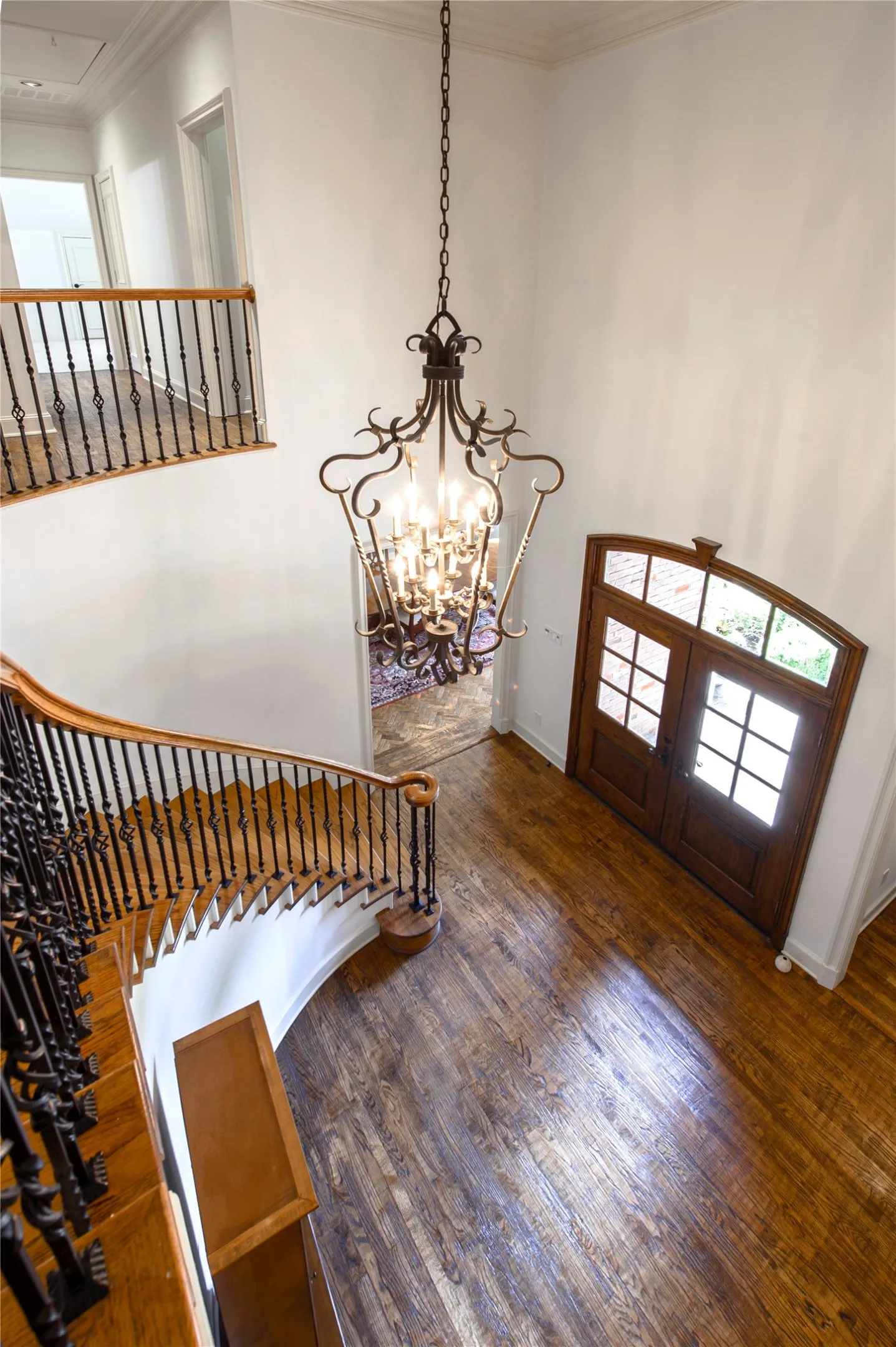 Single Family Residence For Sale in Collin County , 5709 Seville Court, Plano, Texas 75093, 6 Bedroom, 6 Bathroom, 3 Garage spaces, 6,312 Sqft, built in 1992, mls#21393447, Real Estate Agent in Plano, Homes For Sale in Collin county, Homes For Sale in Plano, Realtor in Plano Texas, Real Estate Brokerage Independent Realty Texas, Luminita Cordes Realtor