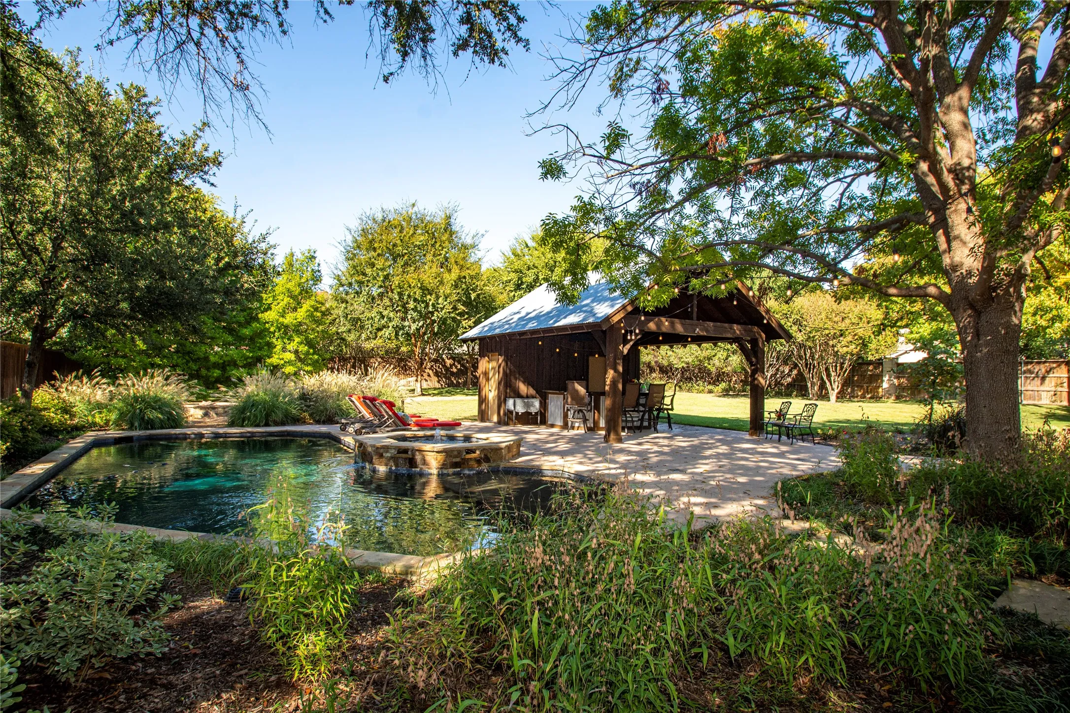 Single Family Residence For Sale in Collin County , 5709 Seville Court, Plano, Texas 75093, 6 Bedroom, 6 Bathroom, 3 Garage spaces, 6,312 Sqft, built in 1992, mls#21393447, Real Estate Agent in Plano, Homes For Sale in Collin county, Homes For Sale in Plano, Realtor in Plano Texas, Real Estate Brokerage Independent Realty Texas, Luminita Cordes Realtor