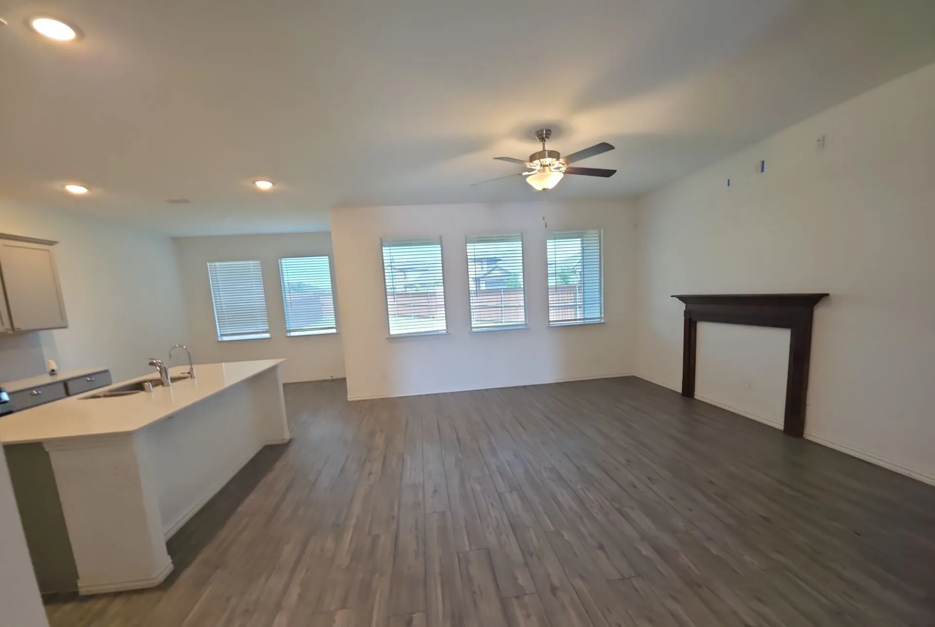 Single Family Residence For Sale in Kaufman County , 3955 Bellingham Lane, Heartland, Texas 75126, 4 Bedroom, 3 Bathroom, 2 Garage spaces, 2,546 Sqft, built in 2022, mls#21396553, Real Estate Agent in Heartland, Homes For Sale in Kaufman county, Homes For Sale in Heartland, Realtor in Heartland Texas, Real Estate Brokerage Independent Realty Texas, Luminita Cordes Realtor