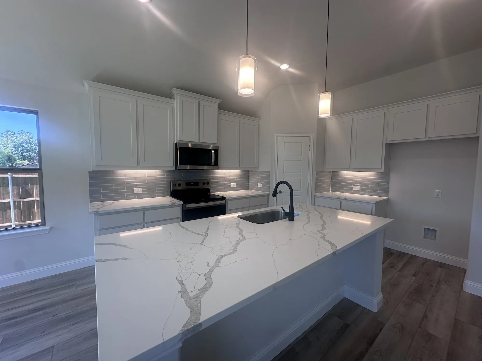Single Family Residence For Sale in Grayson County , 604 Austen Avenue, Tioga, Texas 76271, 3 Bedroom, 2 Bathroom, 2 Garage spaces, 1,628 Sqft, built in 2026, mls#21396575, Real Estate Agent in Tioga, Homes For Sale in Grayson county, Homes For Sale in Tioga, Realtor in Tioga Texas, Real Estate Brokerage Independent Realty Texas, Luminita Cordes Realtor