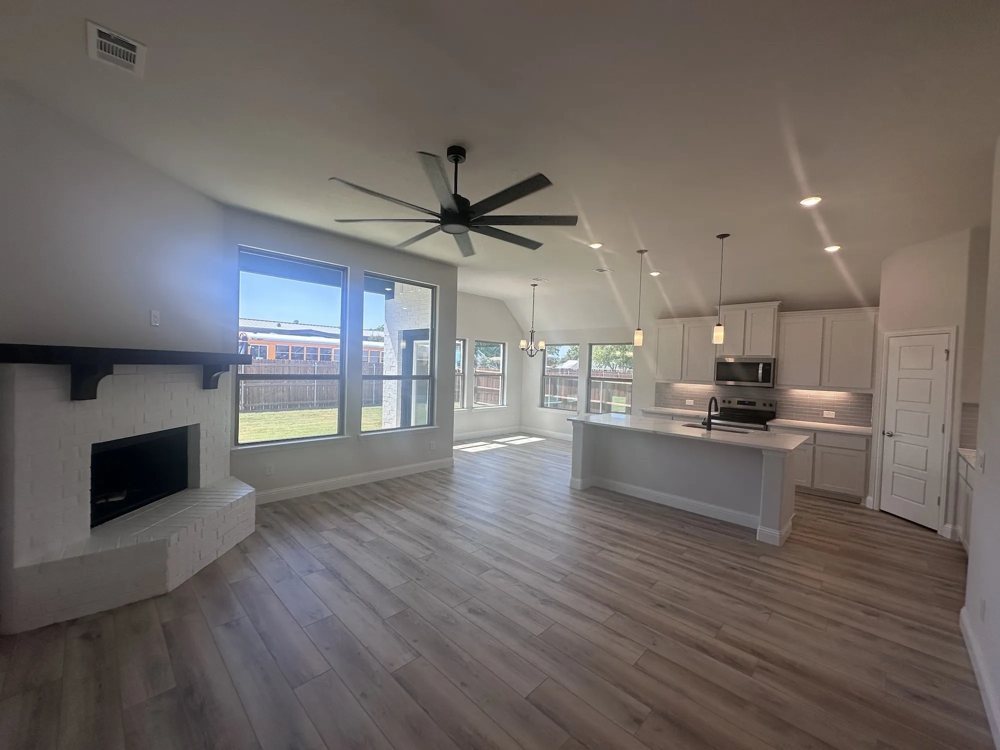 Single Family Residence For Sale in Grayson County , 604 Austen Avenue, Tioga, Texas 76271, 3 Bedroom, 2 Bathroom, 2 Garage spaces, 1,628 Sqft, built in 2026, mls#21396575, Real Estate Agent in Tioga, Homes For Sale in Grayson county, Homes For Sale in Tioga, Realtor in Tioga Texas, Real Estate Brokerage Independent Realty Texas, Luminita Cordes Realtor