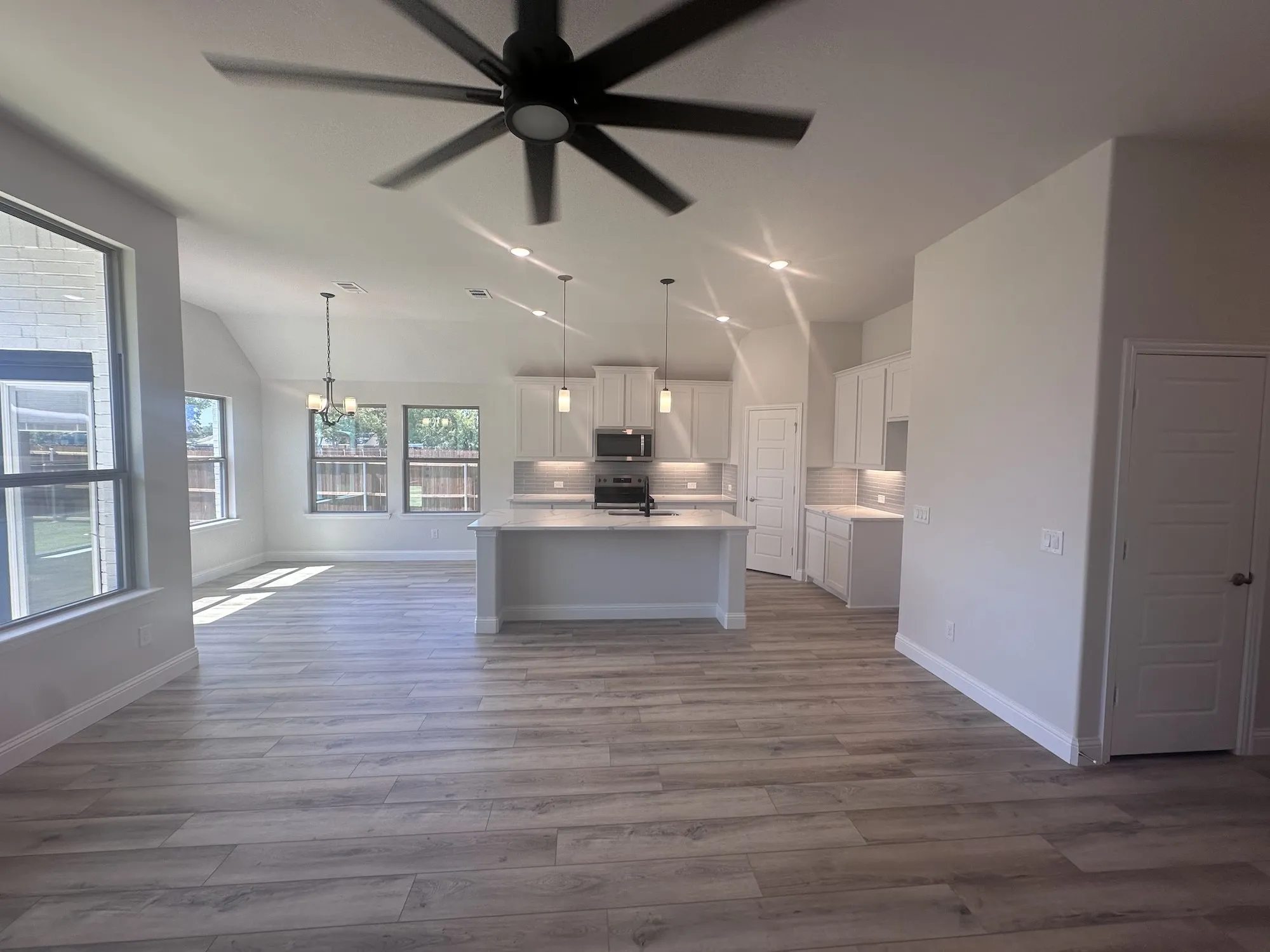 Single Family Residence For Sale in Grayson County , 604 Austen Avenue, Tioga, Texas 76271, 3 Bedroom, 2 Bathroom, 2 Garage spaces, 1,628 Sqft, built in 2026, mls#21396575, Real Estate Agent in Tioga, Homes For Sale in Grayson county, Homes For Sale in Tioga, Realtor in Tioga Texas, Real Estate Brokerage Independent Realty Texas, Luminita Cordes Realtor