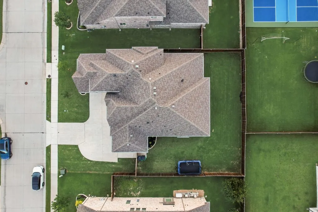 Single Family Residence For Rent in Rockwall County , 1302 Middleton Drive, Rockwall, Texas 75087, 5 Bedroom, 5 Bathroom, 3 Garage spaces, 3,668 Sqft, built in 2021, mls#21396405, Real Estate Agent in Rockwall, Homes For Rent in Rockwall county, Homes For Rent in Rockwall, Realtor in Rockwall Texas, Real Estate Brokerage Independent Realty Texas, Luminita Cordes Realtor