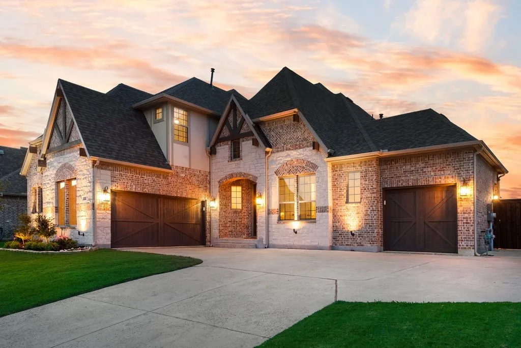 Single Family Residence For Rent in Rockwall County , 1302 Middleton Drive, Rockwall, Texas 75087, 5 Bedroom, 5 Bathroom, 3 Garage spaces, 3,668 Sqft, built in 2021, mls#21396405, Real Estate Agent in Rockwall, Homes For Rent in Rockwall county, Homes For Rent in Rockwall, Realtor in Rockwall Texas, Real Estate Brokerage Independent Realty Texas, Luminita Cordes Realtor