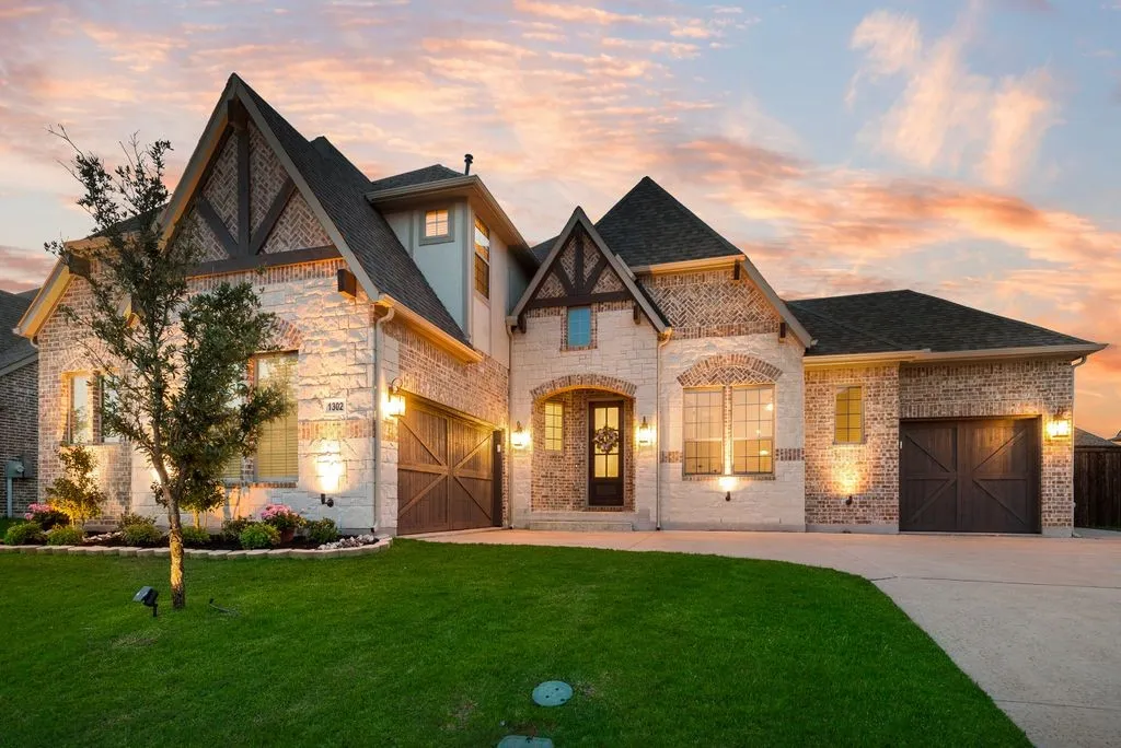 Single Family Residence For Rent in Rockwall County , 1302 Middleton Drive, Rockwall, Texas 75087, 5 Bedroom, 5 Bathroom, 3 Garage spaces, 3,668 Sqft, built in 2021, mls#21396405, Real Estate Agent in Rockwall, Homes For Rent in Rockwall county, Homes For Rent in Rockwall, Realtor in Rockwall Texas, Real Estate Brokerage Independent Realty Texas, Luminita Cordes Realtor