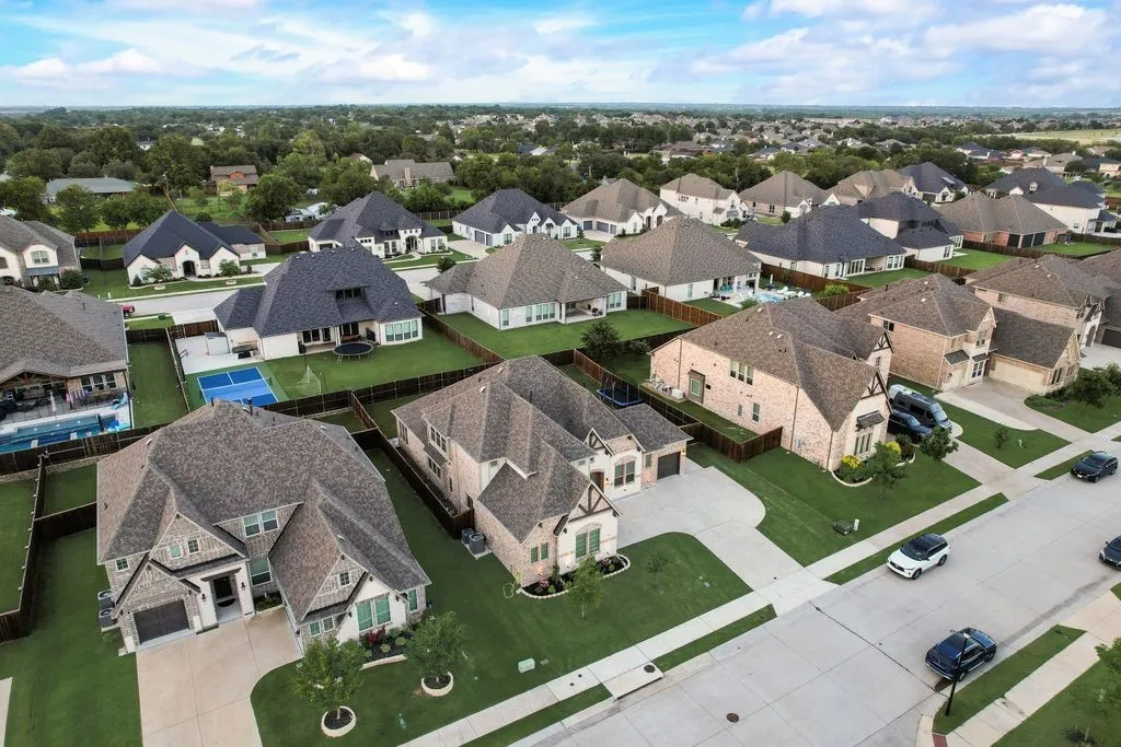 Single Family Residence For Rent in Rockwall County , 1302 Middleton Drive, Rockwall, Texas 75087, 5 Bedroom, 5 Bathroom, 3 Garage spaces, 3,668 Sqft, built in 2021, mls#21396405, Real Estate Agent in Rockwall, Homes For Rent in Rockwall county, Homes For Rent in Rockwall, Realtor in Rockwall Texas, Real Estate Brokerage Independent Realty Texas, Luminita Cordes Realtor