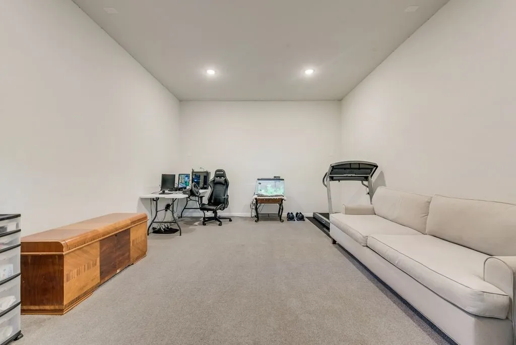 Single Family Residence For Rent in Rockwall County , 1302 Middleton Drive, Rockwall, Texas 75087, 5 Bedroom, 5 Bathroom, 3 Garage spaces, 3,668 Sqft, built in 2021, mls#21396405, Real Estate Agent in Rockwall, Homes For Rent in Rockwall county, Homes For Rent in Rockwall, Realtor in Rockwall Texas, Real Estate Brokerage Independent Realty Texas, Luminita Cordes Realtor