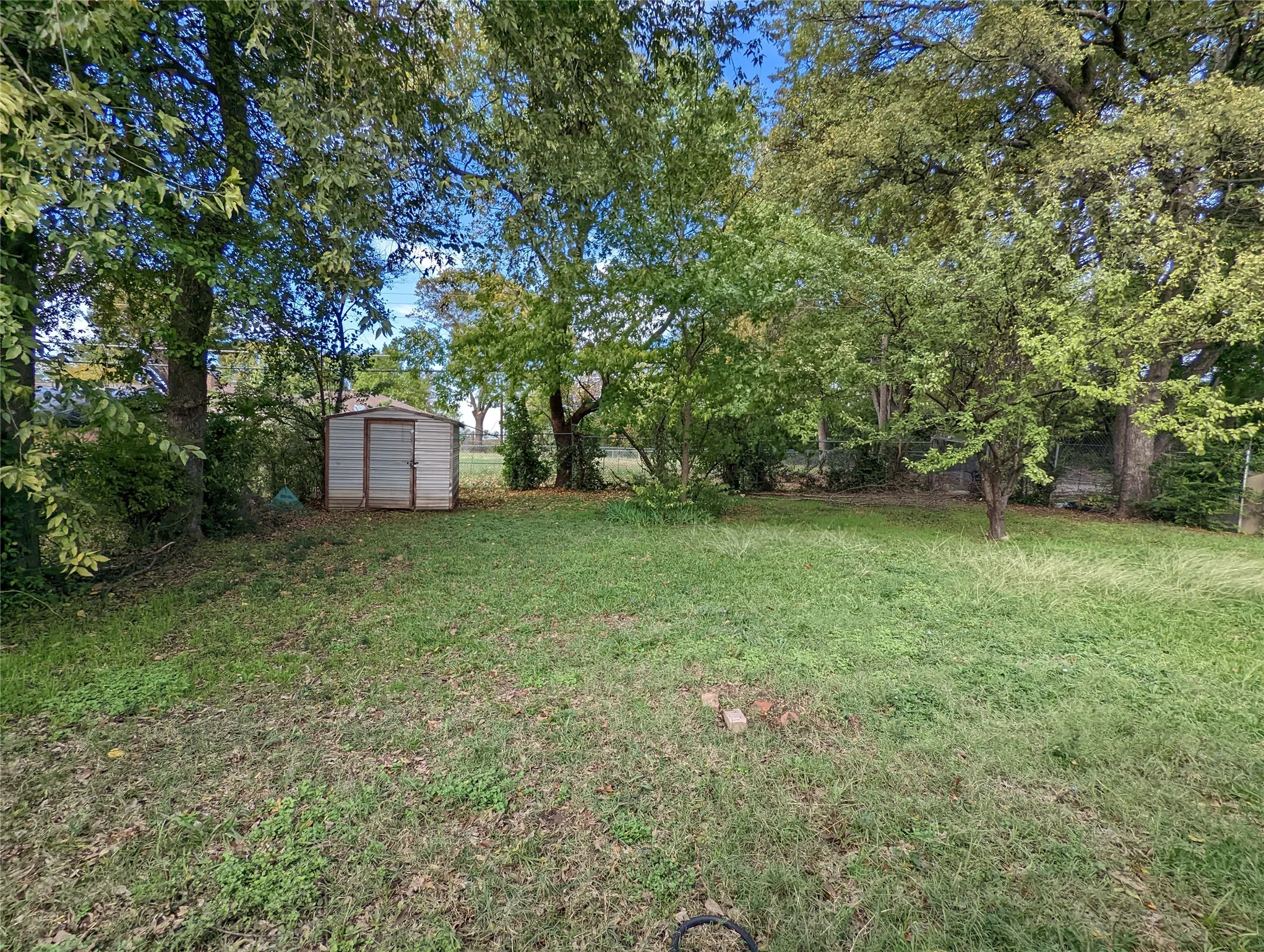 Single Family Residence For Rent in Dallas County , 3827 Black Oak Drive, Dallas, Texas 75241, 3 Bedroom, 1 Bathroom, Garage spaces, 1,475 Sqft, built in 1959, mls#21396578, Real Estate Agent in Dallas, Homes For Rent in Dallas county, Homes For Rent in Dallas, Realtor in Dallas Texas, Real Estate Brokerage Independent Realty Texas, Luminita Cordes Realtor