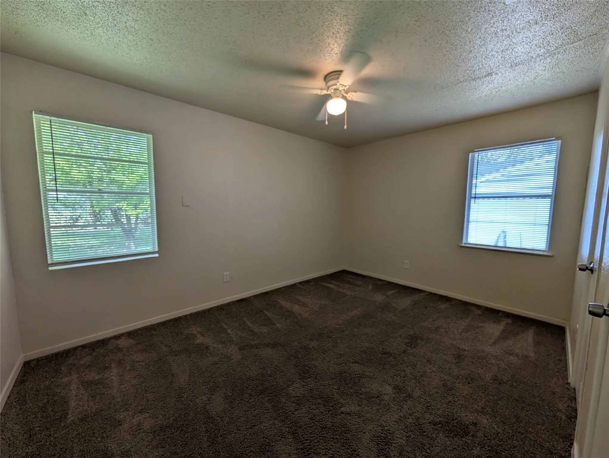 Single Family Residence For Rent in Dallas County , 3827 Black Oak Drive, Dallas, Texas 75241, 3 Bedroom, 1 Bathroom, Garage spaces, 1,475 Sqft, built in 1959, mls#21396578, Real Estate Agent in Dallas, Homes For Rent in Dallas county, Homes For Rent in Dallas, Realtor in Dallas Texas, Real Estate Brokerage Independent Realty Texas, Luminita Cordes Realtor
