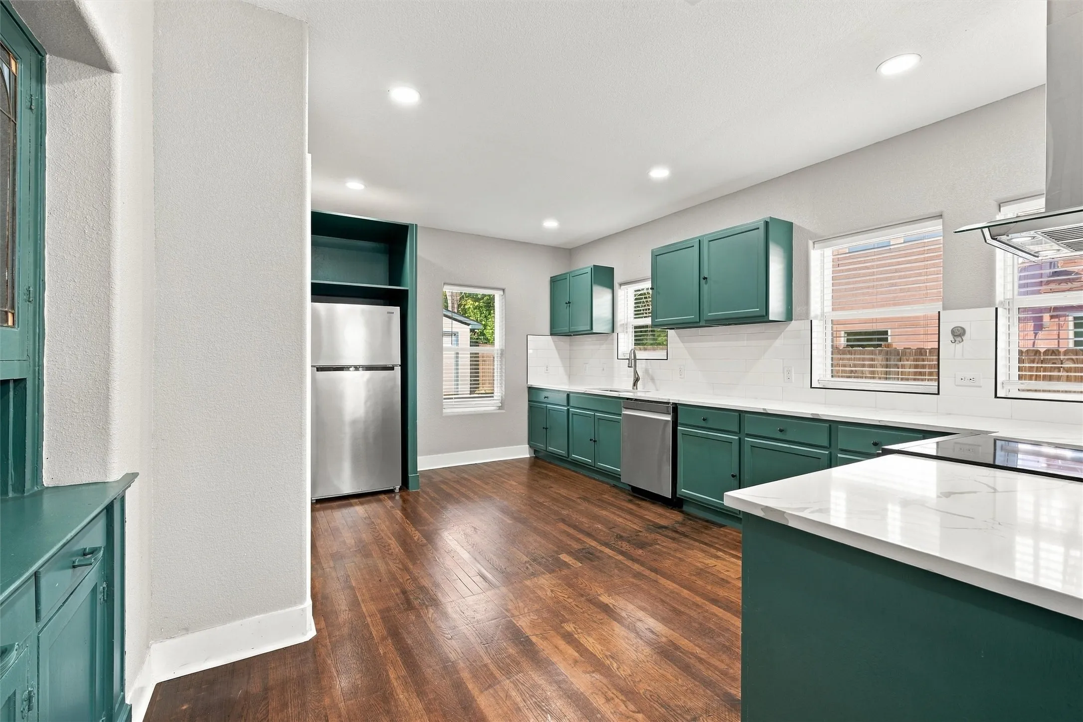 Single Family Residence For Sale in Mc Lennan County , 1628 N 15th Street, Waco, Texas 76707, 3 Bedroom, 2 Bathroom, Garage spaces, 1,506 Sqft, built in 1928, mls#21385591, Real Estate Agent in Waco, Homes For Sale in Mc Lennan county, Homes For Sale in Waco, Realtor in Waco Texas, Real Estate Brokerage Independent Realty Texas, Luminita Cordes Realtor
