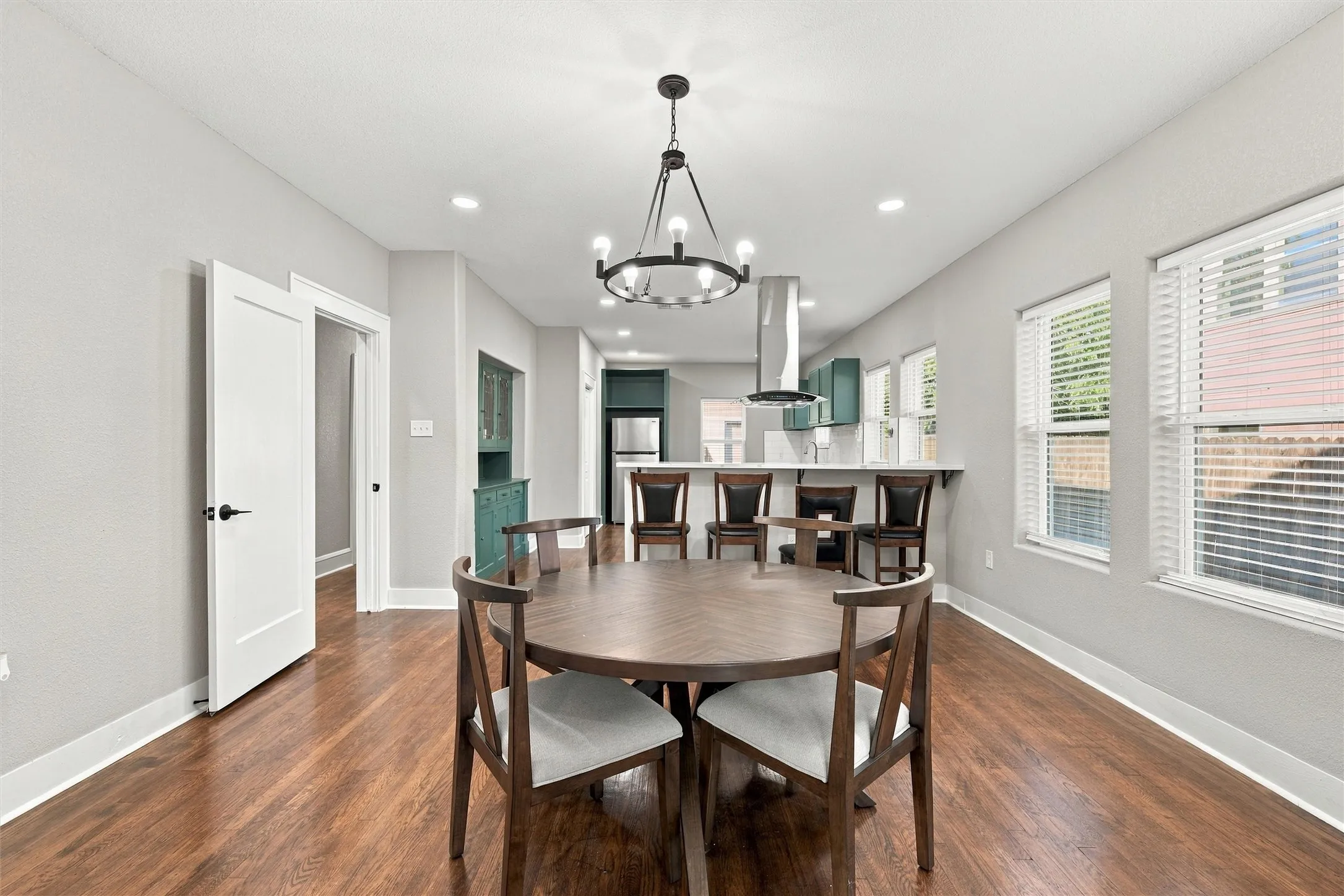 Single Family Residence For Sale in Mc Lennan County , 1628 N 15th Street, Waco, Texas 76707, 3 Bedroom, 2 Bathroom, Garage spaces, 1,506 Sqft, built in 1928, mls#21385591, Real Estate Agent in Waco, Homes For Sale in Mc Lennan county, Homes For Sale in Waco, Realtor in Waco Texas, Real Estate Brokerage Independent Realty Texas, Luminita Cordes Realtor
