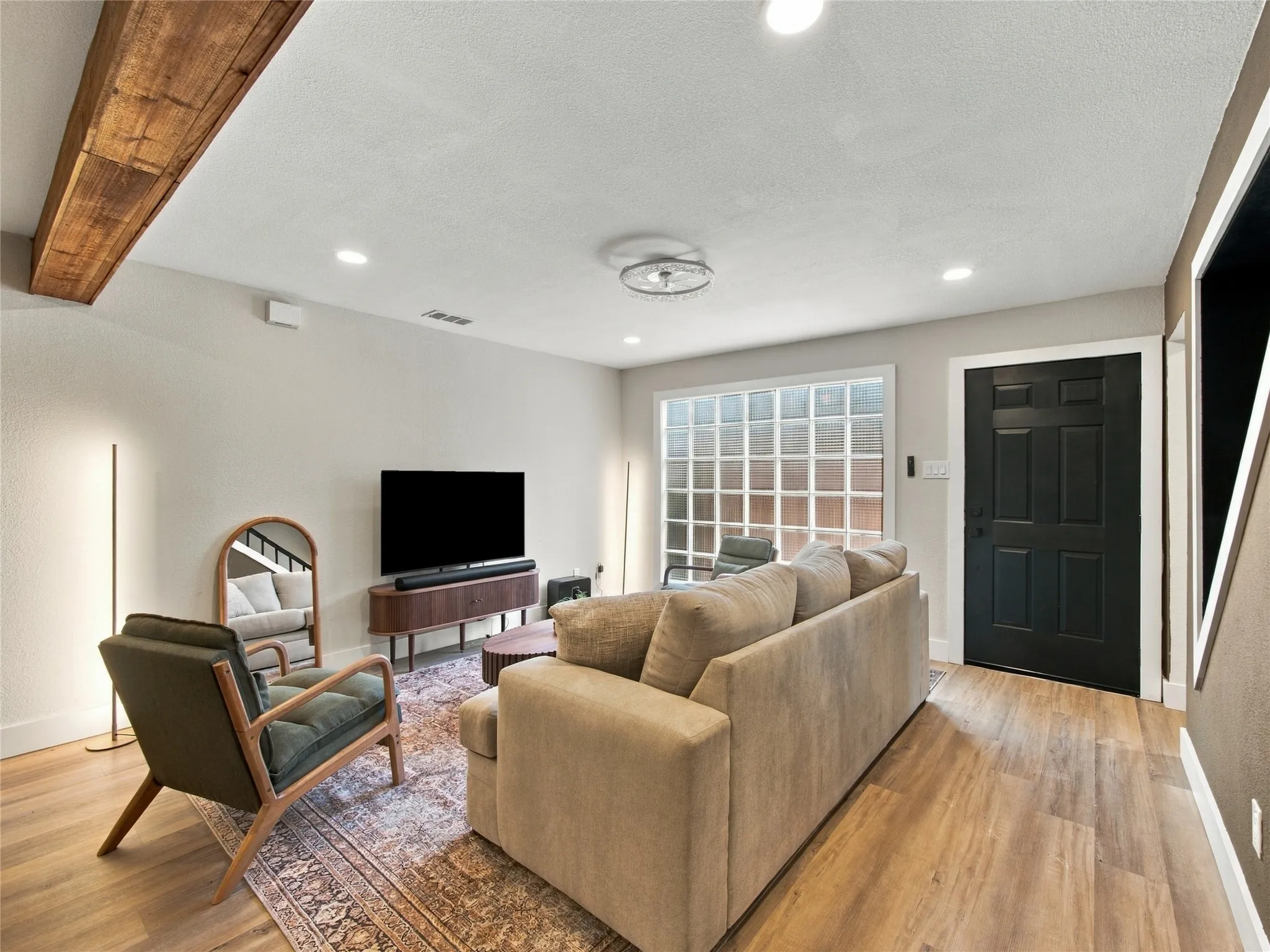 Condominium For Sale in Dallas County , 4414 Buena Vista Street 17, Dallas, Texas 75205, 2 Bedroom, 4 Bathroom, Garage spaces, 1,188 Sqft, built in 1973, mls#21393314, Real Estate Agent in Dallas, Homes For Sale in Dallas county, Homes For Sale in Dallas, Realtor in Dallas Texas, Real Estate Brokerage Independent Realty Texas, Luminita Cordes Realtor