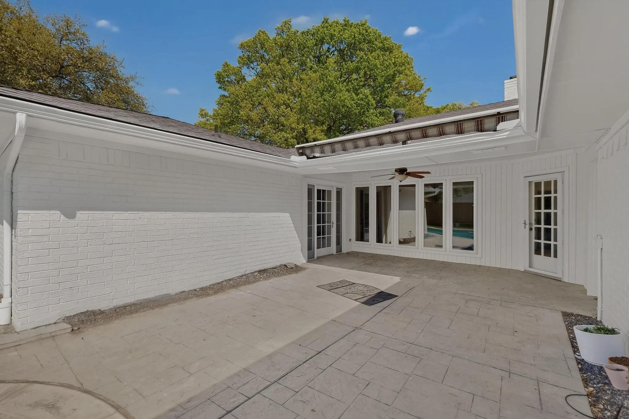 Single Family Residence For Sale in Collin County , 2404 Deep Valley Trail, Plano, Texas 75023, 4 Bedroom, 2 Bathroom, 2 Garage spaces, 2,106 Sqft, built in 1976, mls#21396581, Real Estate Agent in Plano, Homes For Sale in Collin county, Homes For Sale in Plano, Realtor in Plano Texas, Real Estate Brokerage Independent Realty Texas, Luminita Cordes Realtor