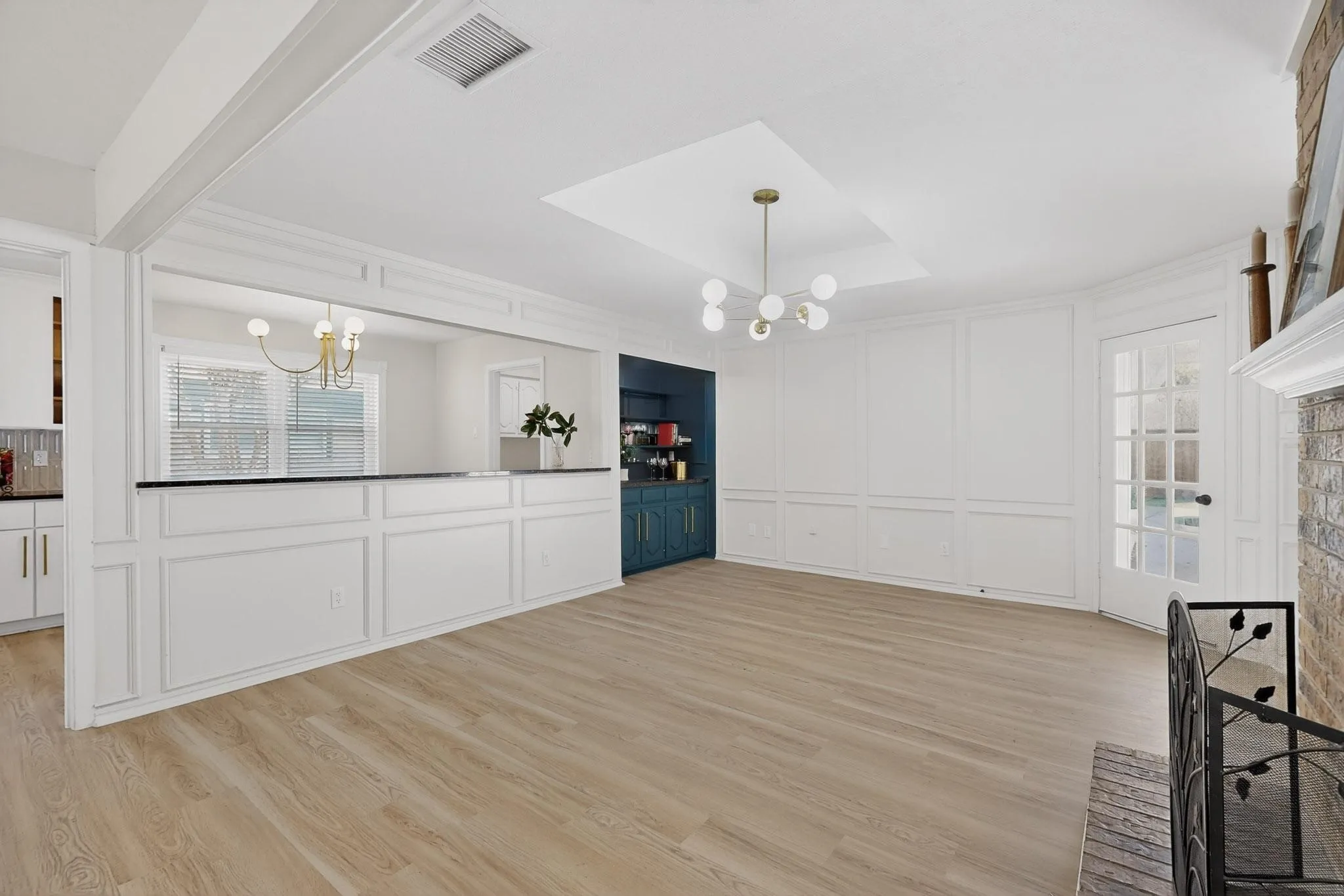 Single Family Residence For Sale in Collin County , 2404 Deep Valley Trail, Plano, Texas 75023, 4 Bedroom, 2 Bathroom, 2 Garage spaces, 2,106 Sqft, built in 1976, mls#21396581, Real Estate Agent in Plano, Homes For Sale in Collin county, Homes For Sale in Plano, Realtor in Plano Texas, Real Estate Brokerage Independent Realty Texas, Luminita Cordes Realtor