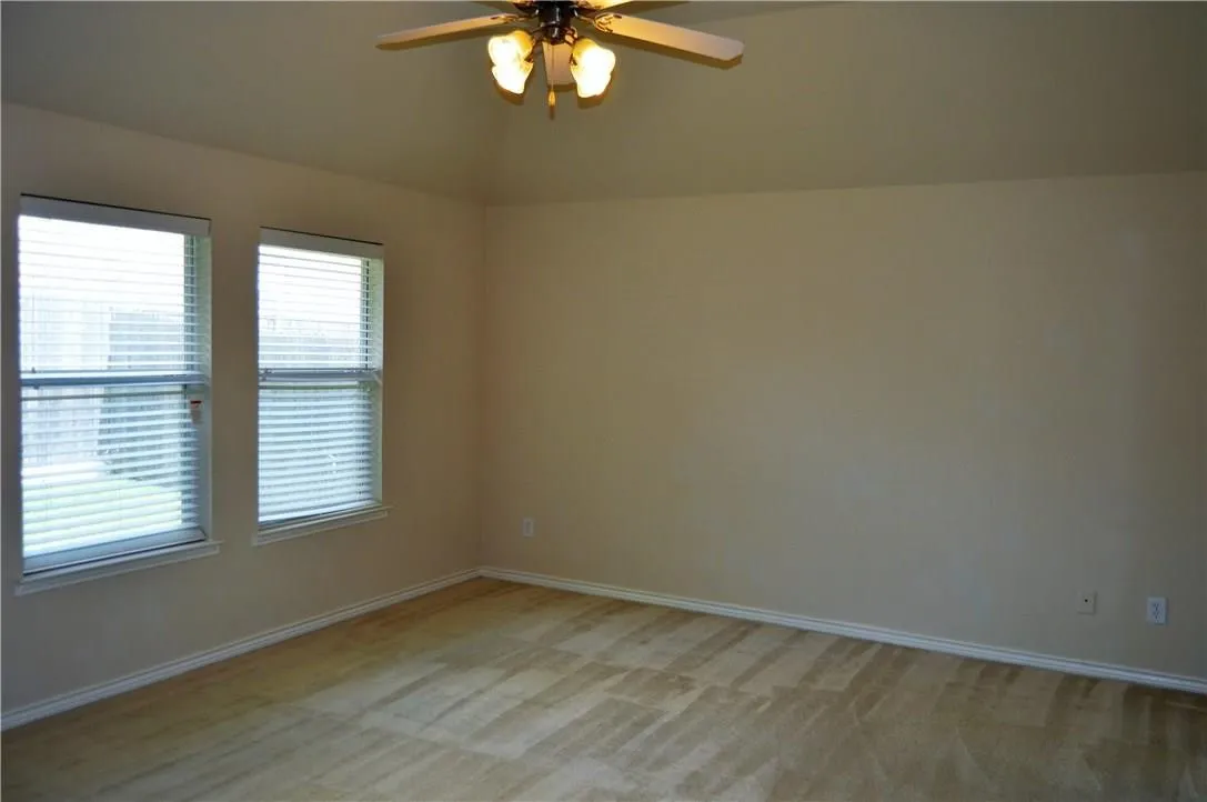 Single Family Residence For Sale in Collin County , 4309 Rancho Del Norte Trail, Mc Kinney, Texas 75070, 3 Bedroom, 2 Bathroom, 2 Garage spaces, 1,913 Sqft, built in 2005, mls#21394706, Real Estate Agent in Mc Kinney, Homes For Sale in Collin county, Homes For Sale in Mc Kinney, Realtor in Mc Kinney Texas, Real Estate Brokerage Independent Realty Texas, Luminita Cordes Realtor