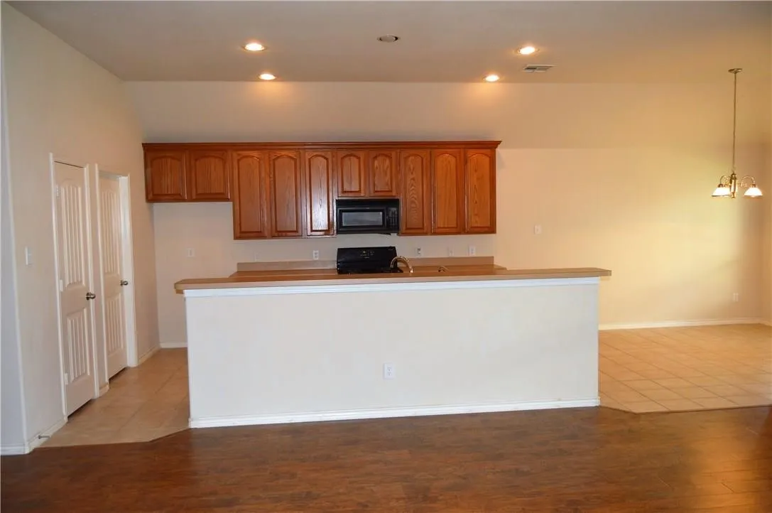 Single Family Residence For Sale in Collin County , 4309 Rancho Del Norte Trail, Mc Kinney, Texas 75070, 3 Bedroom, 2 Bathroom, 2 Garage spaces, 1,913 Sqft, built in 2005, mls#21394706, Real Estate Agent in Mc Kinney, Homes For Sale in Collin county, Homes For Sale in Mc Kinney, Realtor in Mc Kinney Texas, Real Estate Brokerage Independent Realty Texas, Luminita Cordes Realtor