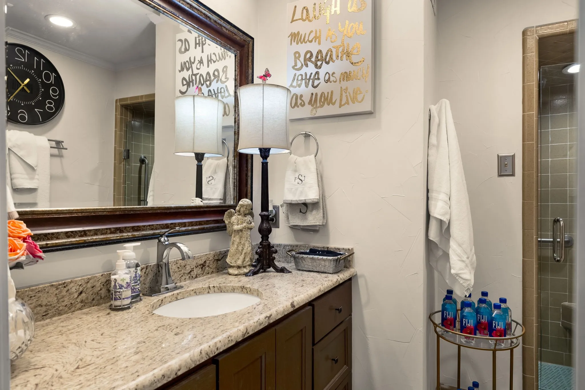 Condominium For Sale in Dallas County , 10719 Villager Road A, Dallas, Texas 75230, 2 Bedroom, 3 Bathroom, Garage spaces, 1,722 Sqft, built in 1969, mls#21392372, Real Estate Agent in Dallas, Homes For Sale in Dallas county, Homes For Sale in Dallas, Realtor in Dallas Texas, Real Estate Brokerage Independent Realty Texas, Luminita Cordes Realtor