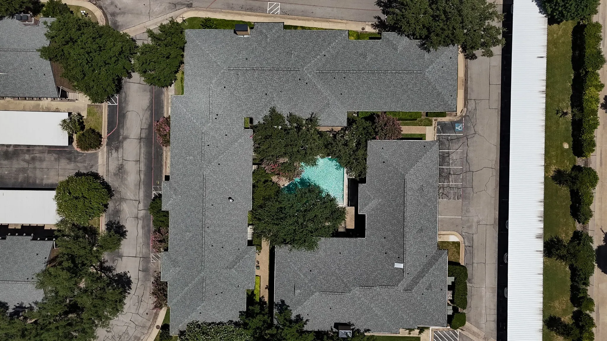 Condominium For Sale in Dallas County , 10719 Villager Road A, Dallas, Texas 75230, 2 Bedroom, 3 Bathroom, Garage spaces, 1,722 Sqft, built in 1969, mls#21392372, Real Estate Agent in Dallas, Homes For Sale in Dallas county, Homes For Sale in Dallas, Realtor in Dallas Texas, Real Estate Brokerage Independent Realty Texas, Luminita Cordes Realtor
