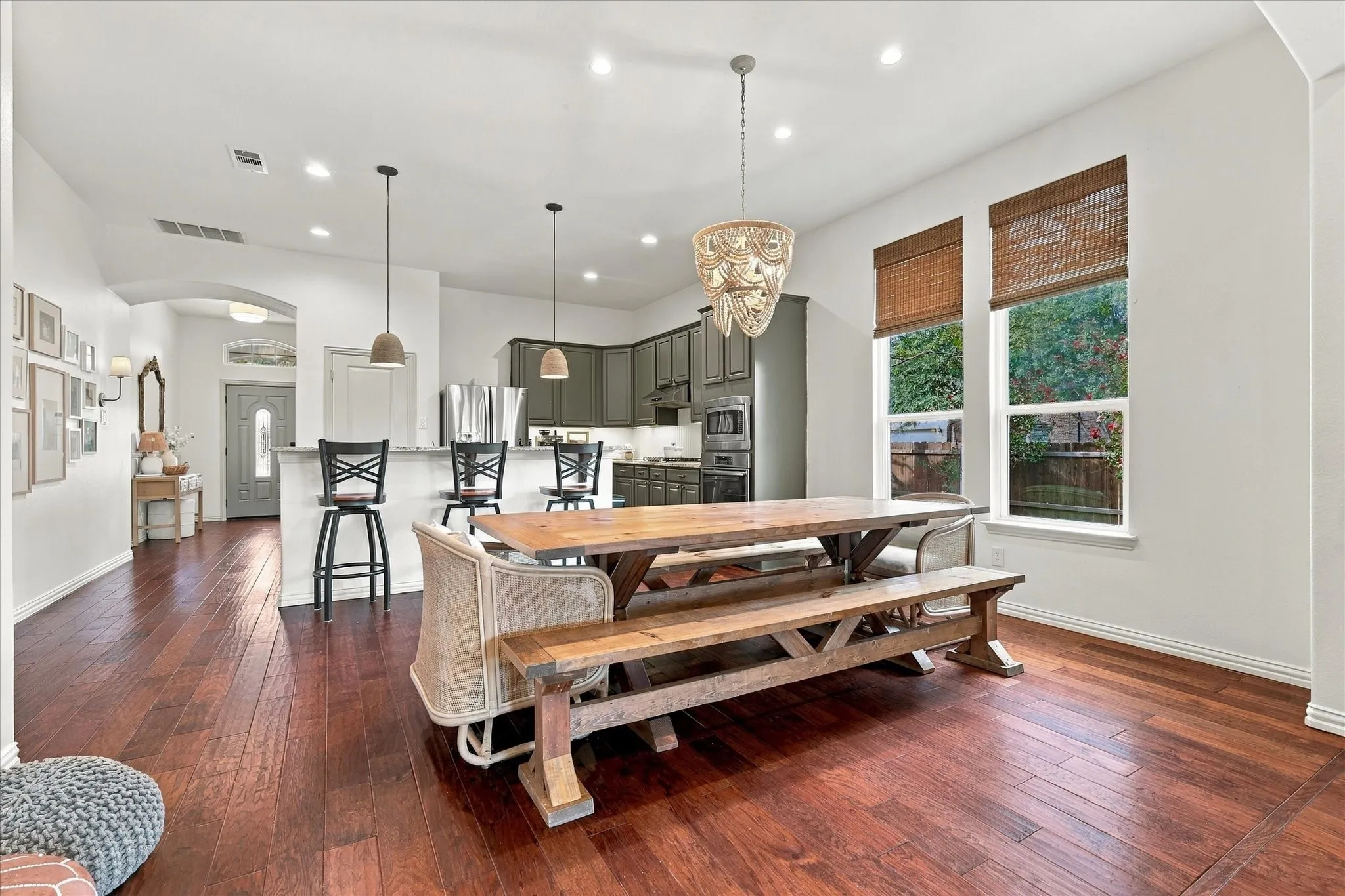 Single Family Residence For Sale in Collin County , 10880 Sedalia Drive, Mc Kinney, Texas 75072, 3 Bedroom, 2 Bathroom, 2 Garage spaces, 2,018 Sqft, built in 2013, mls#21393406, Real Estate Agent in Mc Kinney, Homes For Sale in Collin county, Homes For Sale in Mc Kinney, Realtor in Mc Kinney Texas, Real Estate Brokerage Independent Realty Texas, Luminita Cordes Realtor