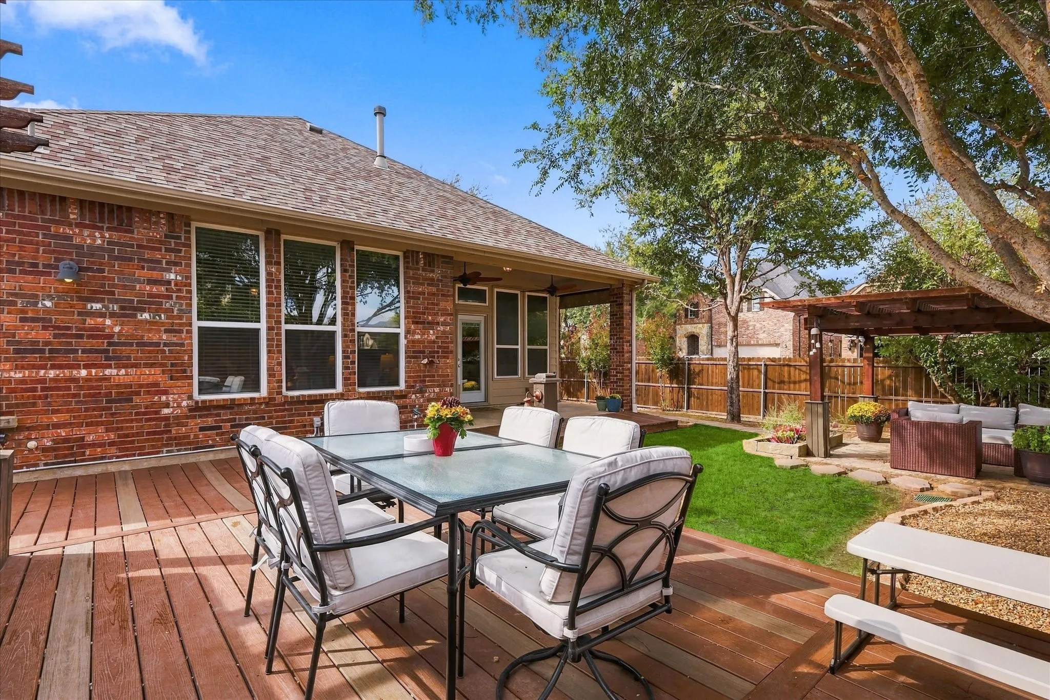 Single Family Residence For Sale in Collin County , 10880 Sedalia Drive, Mc Kinney, Texas 75072, 3 Bedroom, 2 Bathroom, 2 Garage spaces, 2,018 Sqft, built in 2013, mls#21393406, Real Estate Agent in Mc Kinney, Homes For Sale in Collin county, Homes For Sale in Mc Kinney, Realtor in Mc Kinney Texas, Real Estate Brokerage Independent Realty Texas, Luminita Cordes Realtor