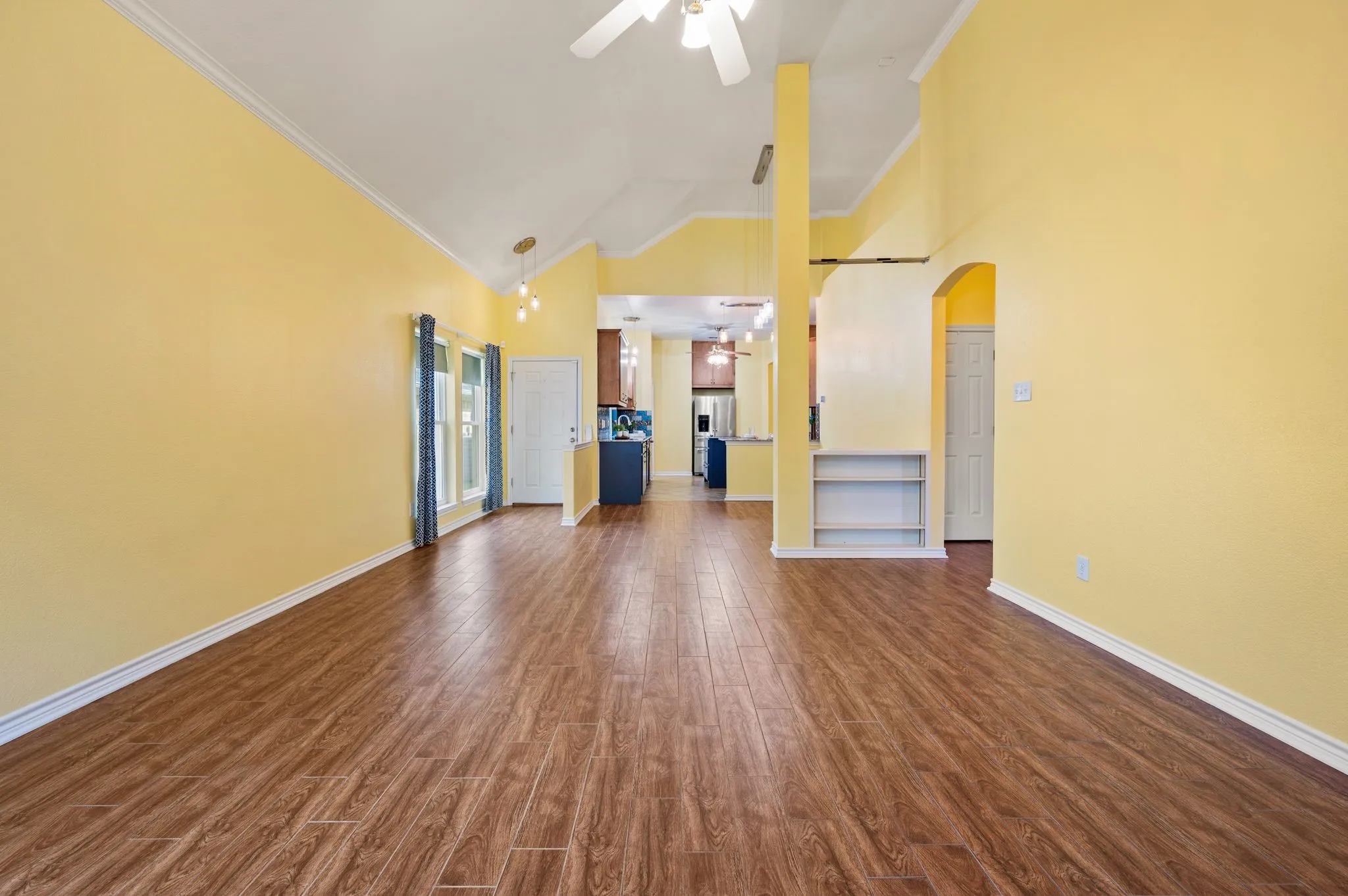 Single Family Residence For Sale in Tarrant County , 2233 Wembley Wood Lane, Bedford, Texas 76022, 3 Bedroom, 2 Bathroom, 2 Garage spaces, 1,538 Sqft, built in 1997, mls#21390278, Real Estate Agent in Bedford, Homes For Sale in Tarrant county, Homes For Sale in Bedford, Realtor in Bedford Texas, Real Estate Brokerage Independent Realty Texas, Luminita Cordes Realtor