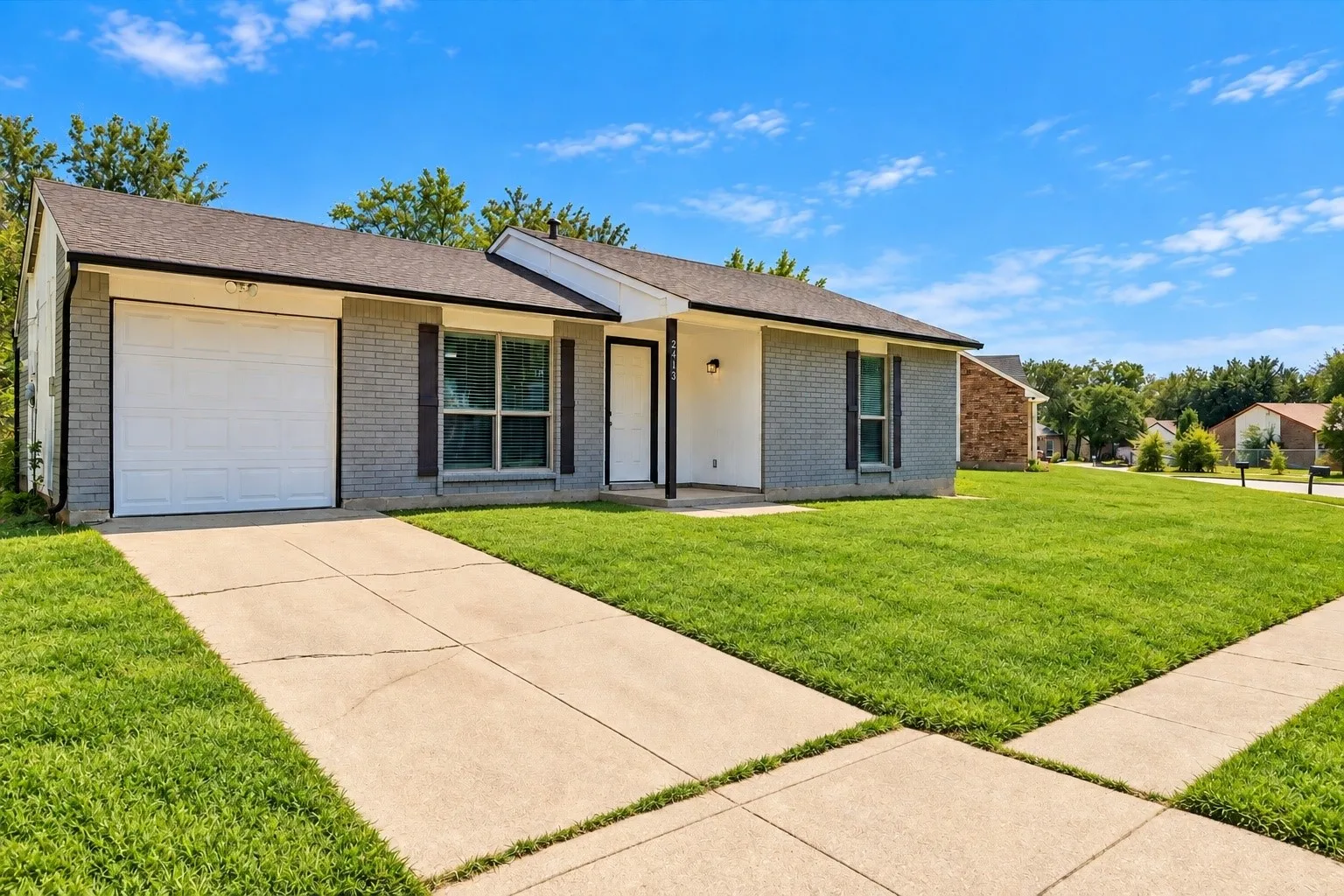 Single Family Residence For Sale in Tarrant County , 2413 Navasota Circle, Fort Worth, Texas 76131, 2 Bedroom, 1 Bathroom, 1 Garage spaces, 1,113 Sqft, built in 1980, mls#21394369, Real Estate Agent in Fort Worth, Homes For Sale in Tarrant county, Homes For Sale in Fort Worth, Realtor in Fort Worth Texas, Real Estate Brokerage Independent Realty Texas, Luminita Cordes Realtor