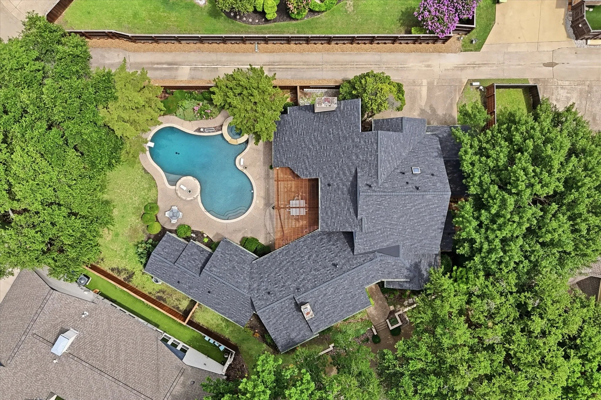 Single Family Residence For Sale in Collin County , 5872 Bridle Bend Court, Plano, Texas 75093, 4 Bedroom, 4 Bathroom, 3 Garage spaces, 4,181 Sqft, built in 1988, mls#21396534, Real Estate Agent in Plano, Homes For Sale in Collin county, Homes For Sale in Plano, Realtor in Plano Texas, Real Estate Brokerage Independent Realty Texas, Luminita Cordes Realtor