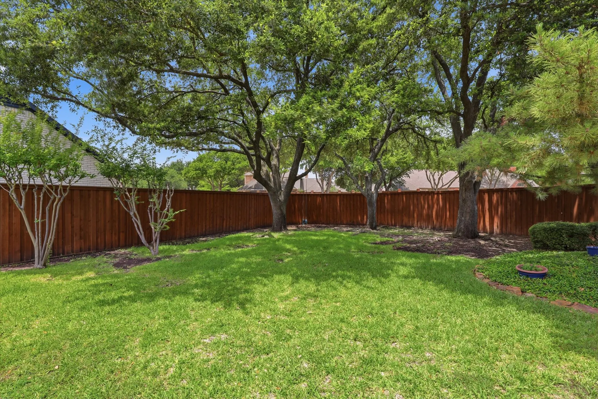 Single Family Residence For Sale in Collin County , 5872 Bridle Bend Court, Plano, Texas 75093, 4 Bedroom, 4 Bathroom, 3 Garage spaces, 4,181 Sqft, built in 1988, mls#21396534, Real Estate Agent in Plano, Homes For Sale in Collin county, Homes For Sale in Plano, Realtor in Plano Texas, Real Estate Brokerage Independent Realty Texas, Luminita Cordes Realtor