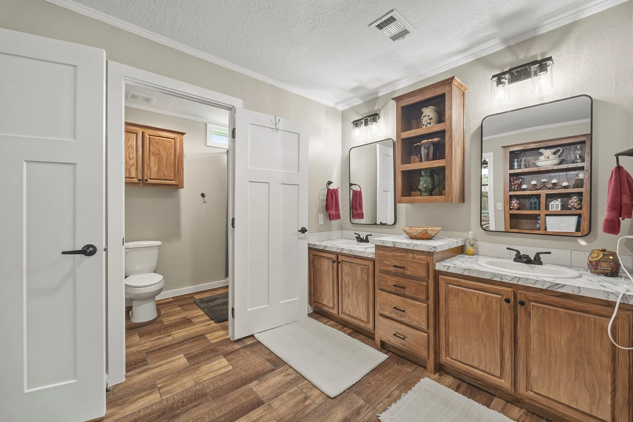 Manufactured Home For Sale in Hunt County , 3258 E I-30, Greenville, Texas 75402, 3 Bedroom, 3 Bathroom, Garage spaces, 1,786 Sqft, built in 2025, mls#21387601, Real Estate Agent in Greenville, Homes For Sale in Hunt county, Homes For Sale in Greenville, Realtor in Greenville Texas, Real Estate Brokerage Independent Realty Texas, Luminita Cordes Realtor