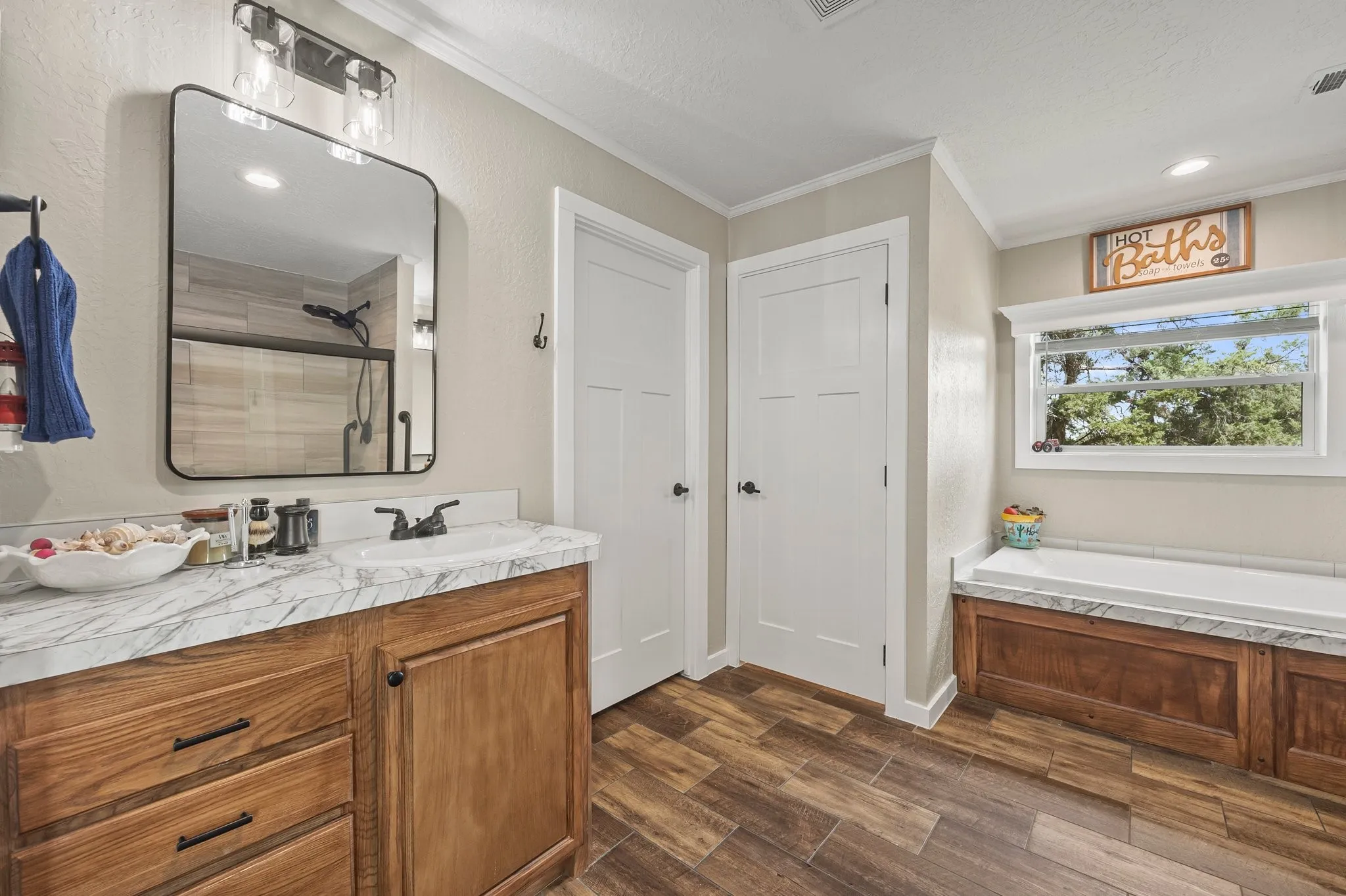 Manufactured Home For Sale in Hunt County , 3258 E I-30, Greenville, Texas 75402, 3 Bedroom, 3 Bathroom, Garage spaces, 1,786 Sqft, built in 2025, mls#21387601, Real Estate Agent in Greenville, Homes For Sale in Hunt county, Homes For Sale in Greenville, Realtor in Greenville Texas, Real Estate Brokerage Independent Realty Texas, Luminita Cordes Realtor