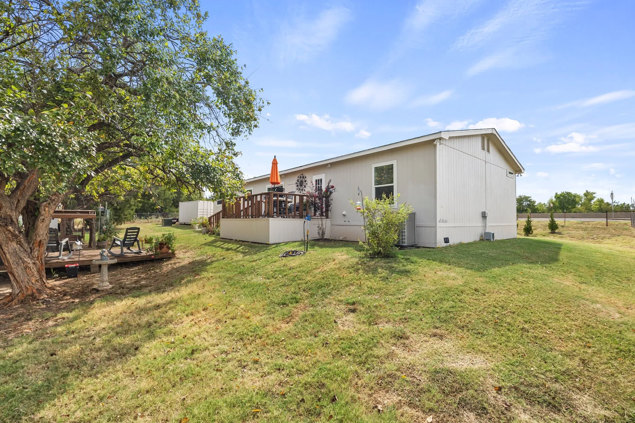 Manufactured Home For Sale in Hunt County , 3258 E I-30, Greenville, Texas 75402, 3 Bedroom, 3 Bathroom, Garage spaces, 1,786 Sqft, built in 2025, mls#21387601, Real Estate Agent in Greenville, Homes For Sale in Hunt county, Homes For Sale in Greenville, Realtor in Greenville Texas, Real Estate Brokerage Independent Realty Texas, Luminita Cordes Realtor