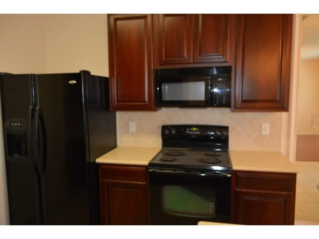 Townhouse For Sale in Collin County , 8605 Brunswick Drive, Plano, Texas 75024, 2 Bedroom, 2 Bathroom, 2 Garage spaces, 1,597 Sqft, built in 2004, mls#21394708, Real Estate Agent in Plano, Homes For Sale in Collin county, Homes For Sale in Plano, Realtor in Plano Texas, Real Estate Brokerage Independent Realty Texas, Luminita Cordes Realtor