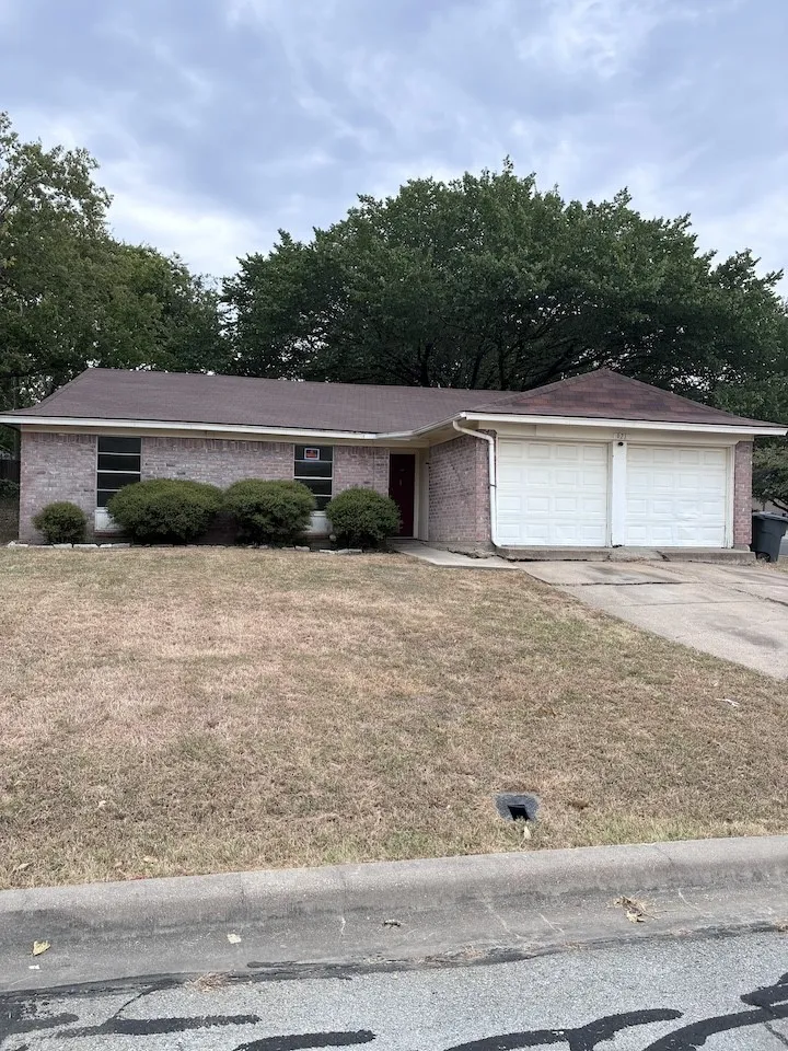 Single Family Residence For Sale