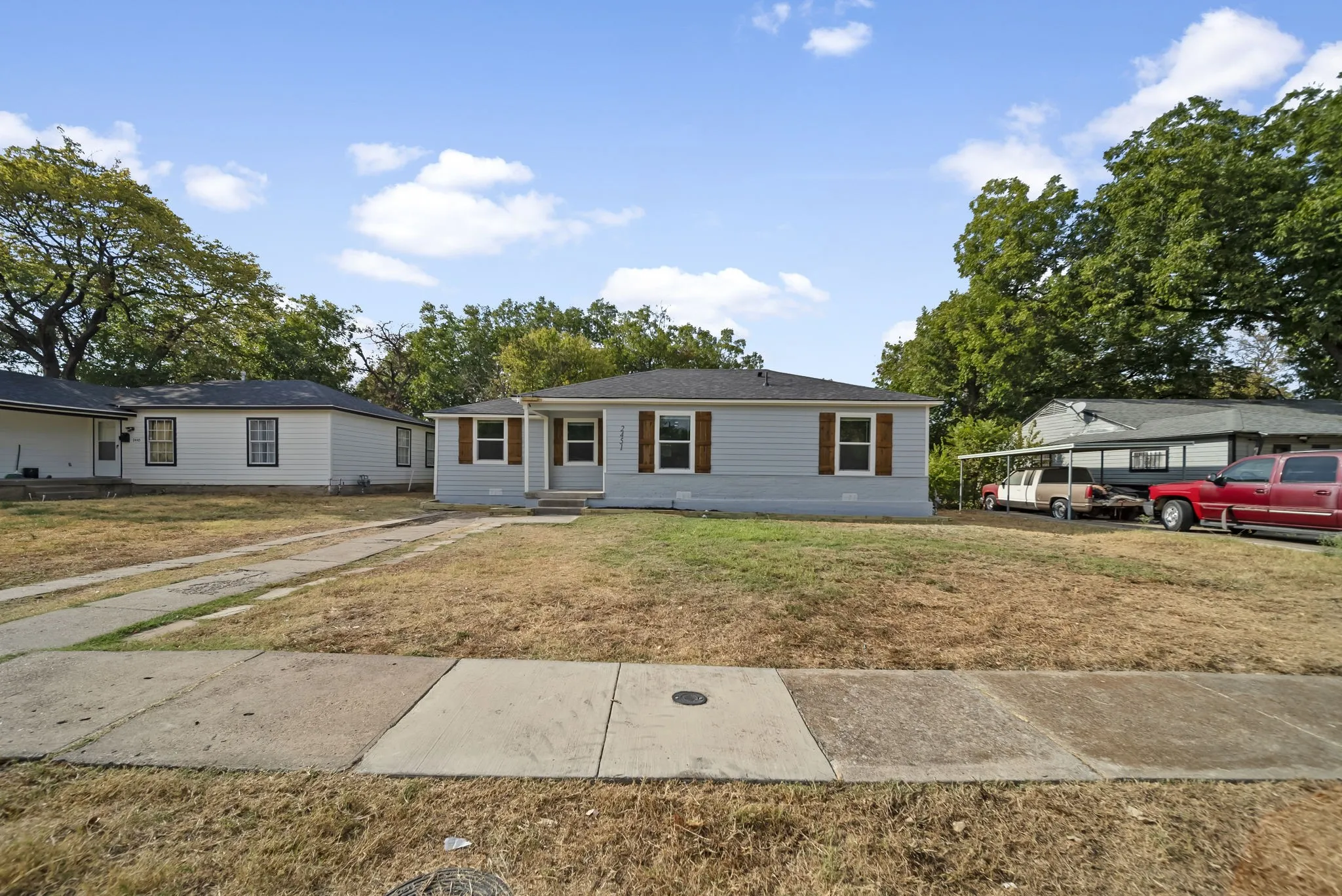 Single Family Residence For Sale in Dallas County , 2451 Hudspeth Avenue, Dallas, Texas 75216, 3 Bedroom, 2 Bathroom, Garage spaces, 1,200 Sqft, built in 1951, mls#21396473, Real Estate Agent in Dallas, Homes For Sale in Dallas county, Homes For Sale in Dallas, Realtor in Dallas Texas, Real Estate Brokerage Independent Realty Texas, Luminita Cordes Realtor