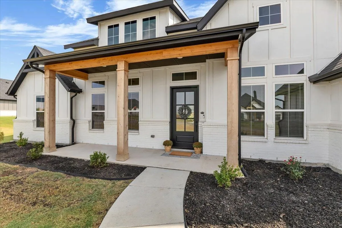 Single Family Residence For Sale in Tarrant County , 4704 Tay Terrace, Fort Worth, Texas 76179, 4 Bedroom, 3 Bathroom, 3 Garage spaces, 2,830 Sqft, built in 2025, mls#21396599, Real Estate Agent in Fort Worth, Homes For Sale in Tarrant county, Homes For Sale in Fort Worth, Realtor in Fort Worth Texas, Real Estate Brokerage Independent Realty Texas, Luminita Cordes Realtor