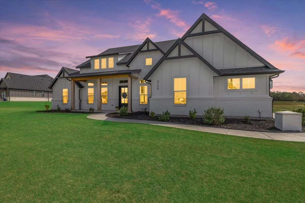 Single Family Residence For Sale in Tarrant County , 4704 Tay Terrace, Fort Worth, Texas 76179, 4 Bedroom, 3 Bathroom, 3 Garage spaces, 2,830 Sqft, built in 2025, mls#21396599, Real Estate Agent in Fort Worth, Homes For Sale in Tarrant county, Homes For Sale in Fort Worth, Realtor in Fort Worth Texas, Real Estate Brokerage Independent Realty Texas, Luminita Cordes Realtor