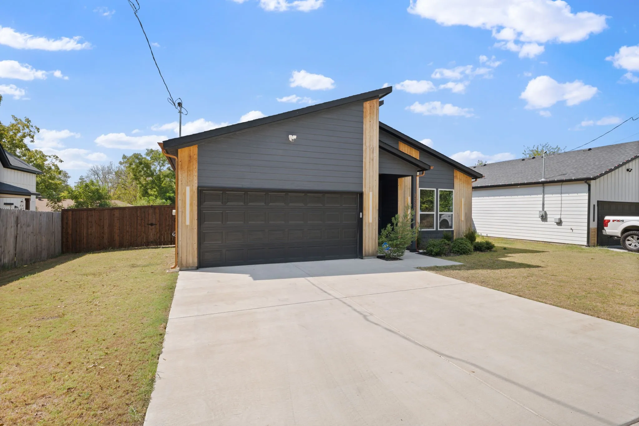 Single Family Residence For Sale in Hunt County , 3220 Houston Street, Greenville, Texas 75401, 4 Bedroom, 2 Bathroom, 2 Garage spaces, 1,833 Sqft, built in 2024, mls#21394071, Real Estate Agent in Greenville, Homes For Sale in Hunt county, Homes For Sale in Greenville, Realtor in Greenville Texas, Real Estate Brokerage Independent Realty Texas, Luminita Cordes Realtor