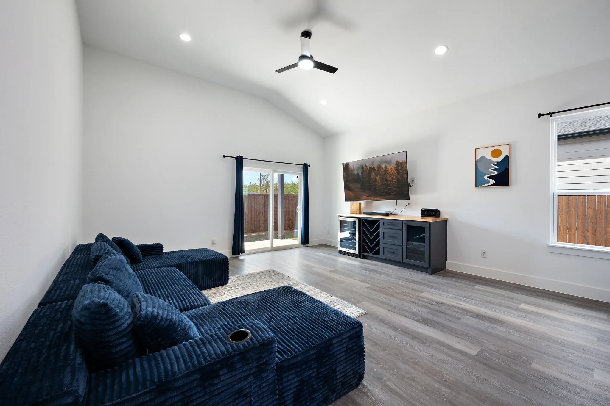 Single Family Residence For Sale in Hunt County , 3220 Houston Street, Greenville, Texas 75401, 4 Bedroom, 2 Bathroom, 2 Garage spaces, 1,833 Sqft, built in 2024, mls#21394071, Real Estate Agent in Greenville, Homes For Sale in Hunt county, Homes For Sale in Greenville, Realtor in Greenville Texas, Real Estate Brokerage Independent Realty Texas, Luminita Cordes Realtor