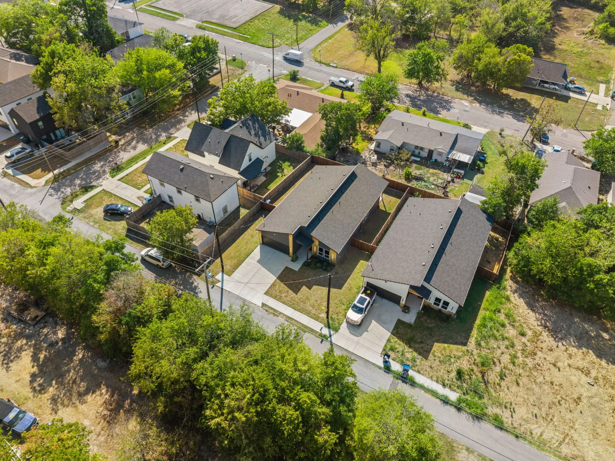 Single Family Residence For Sale in Hunt County , 3220 Houston Street, Greenville, Texas 75401, 4 Bedroom, 2 Bathroom, 2 Garage spaces, 1,833 Sqft, built in 2024, mls#21394071, Real Estate Agent in Greenville, Homes For Sale in Hunt county, Homes For Sale in Greenville, Realtor in Greenville Texas, Real Estate Brokerage Independent Realty Texas, Luminita Cordes Realtor