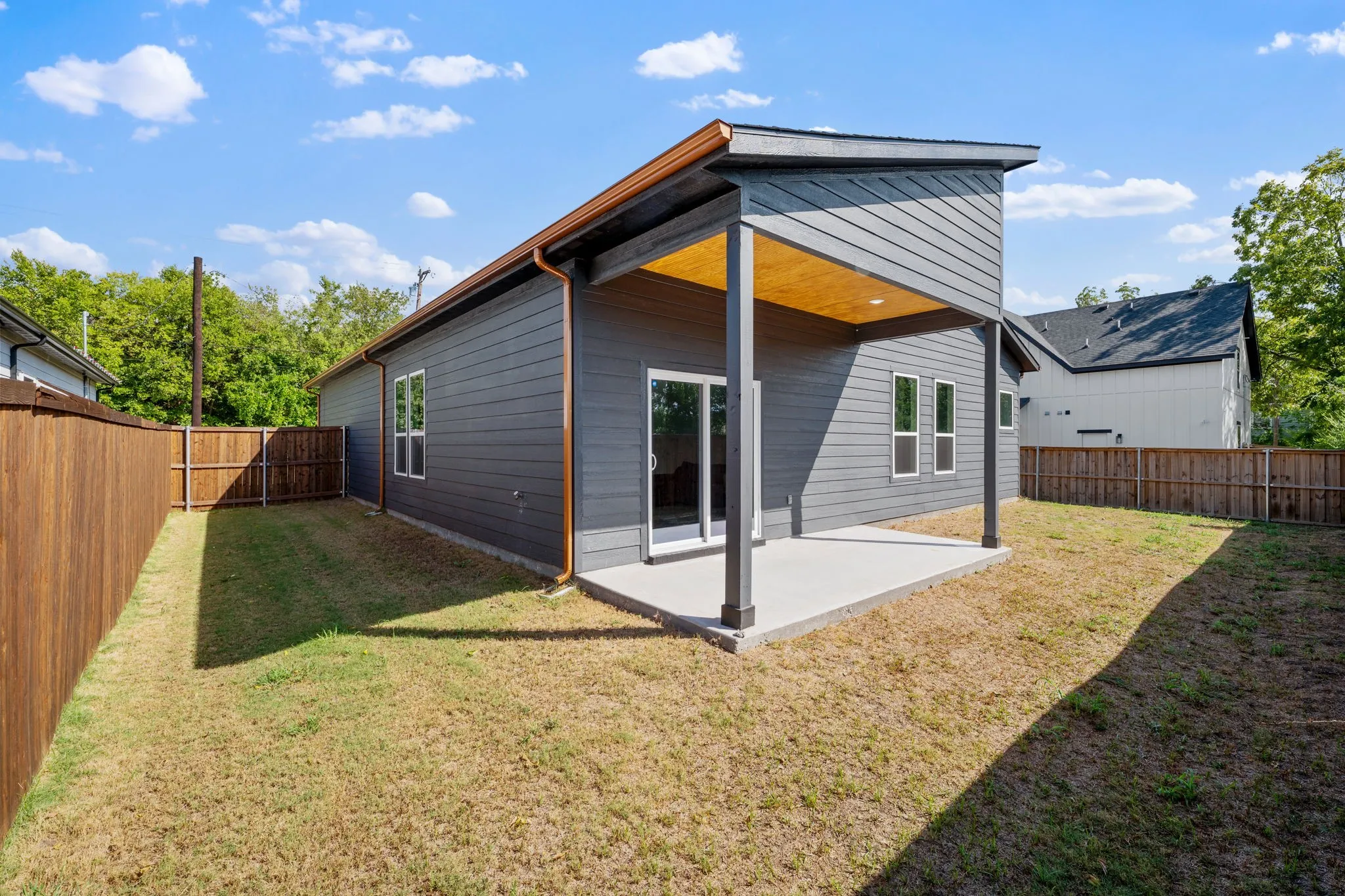 Single Family Residence For Sale in Hunt County , 3220 Houston Street, Greenville, Texas 75401, 4 Bedroom, 2 Bathroom, 2 Garage spaces, 1,833 Sqft, built in 2024, mls#21394071, Real Estate Agent in Greenville, Homes For Sale in Hunt county, Homes For Sale in Greenville, Realtor in Greenville Texas, Real Estate Brokerage Independent Realty Texas, Luminita Cordes Realtor