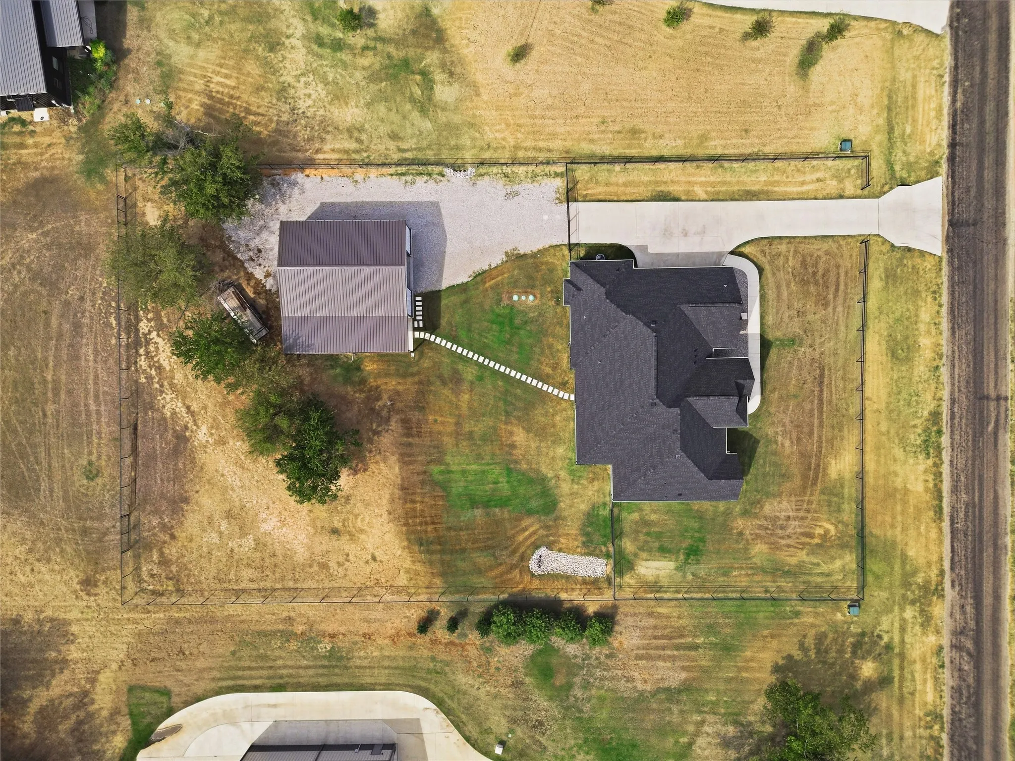 Single Family Residence For Sale in Parker County , 1135 Paradise Parkway, Poolville, Texas 76487, 4 Bedroom, 2 Bathroom, 3 Garage spaces, 2,592 Sqft, built in 2022, mls#21396054, Real Estate Agent in Poolville, Homes For Sale in Parker county, Homes For Sale in Poolville, Realtor in Poolville Texas, Real Estate Brokerage Independent Realty Texas, Luminita Cordes Realtor
