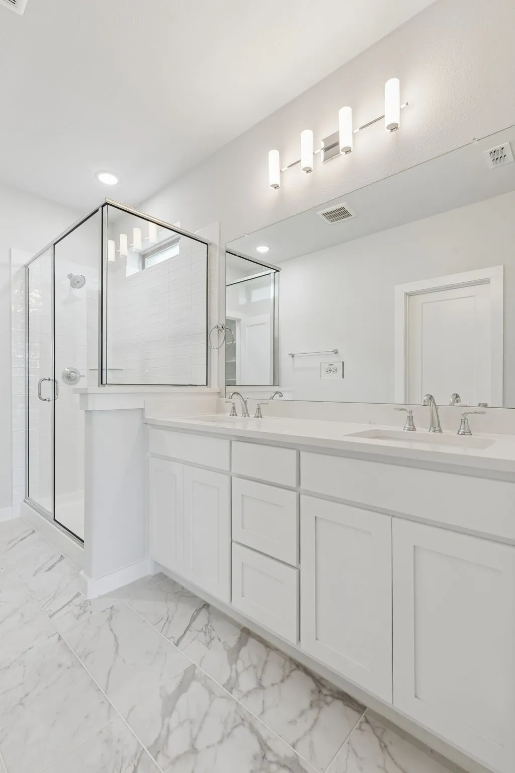 Primary Bathroom in the Stanley II home plan – REPRESENTATIVE PHOTO