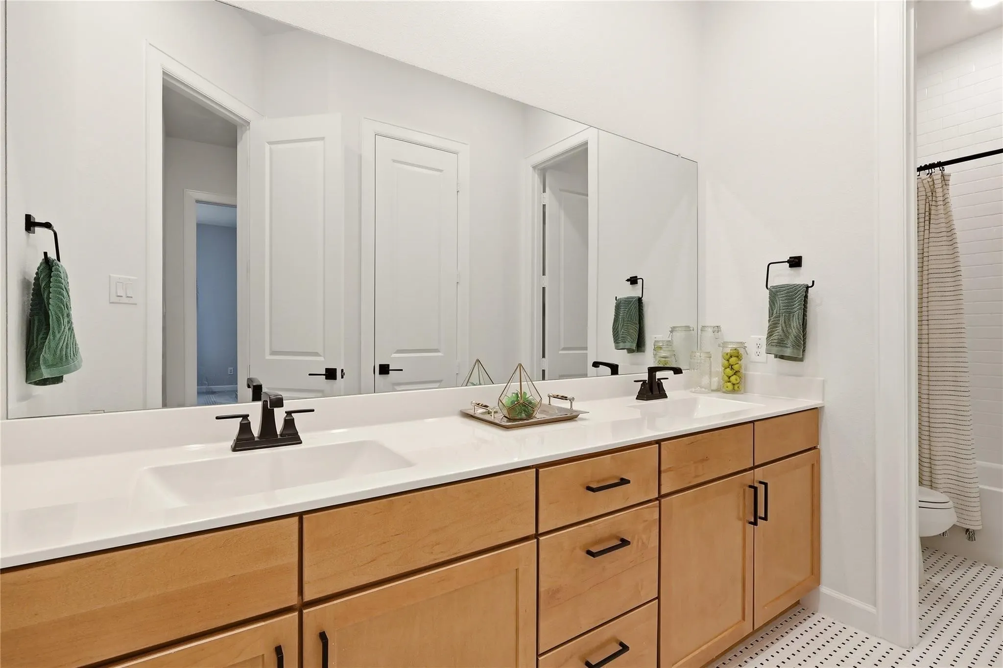 Single Family Residence For Rent in Rockwall County , 1721 Salvatore Lane, Mclendon Chisholm, Texas 75032, 3 Bedroom, 3 Bathroom, 2 Garage spaces, 2,722 Sqft, built in 2023, mls#21396616, Real Estate Agent in Mclendon Chisholm, Homes For Rent in Rockwall county, Homes For Rent in Mclendon Chisholm, Realtor in Mclendon Chisholm Texas, Real Estate Brokerage Independent Realty Texas, Luminita Cordes Realtor