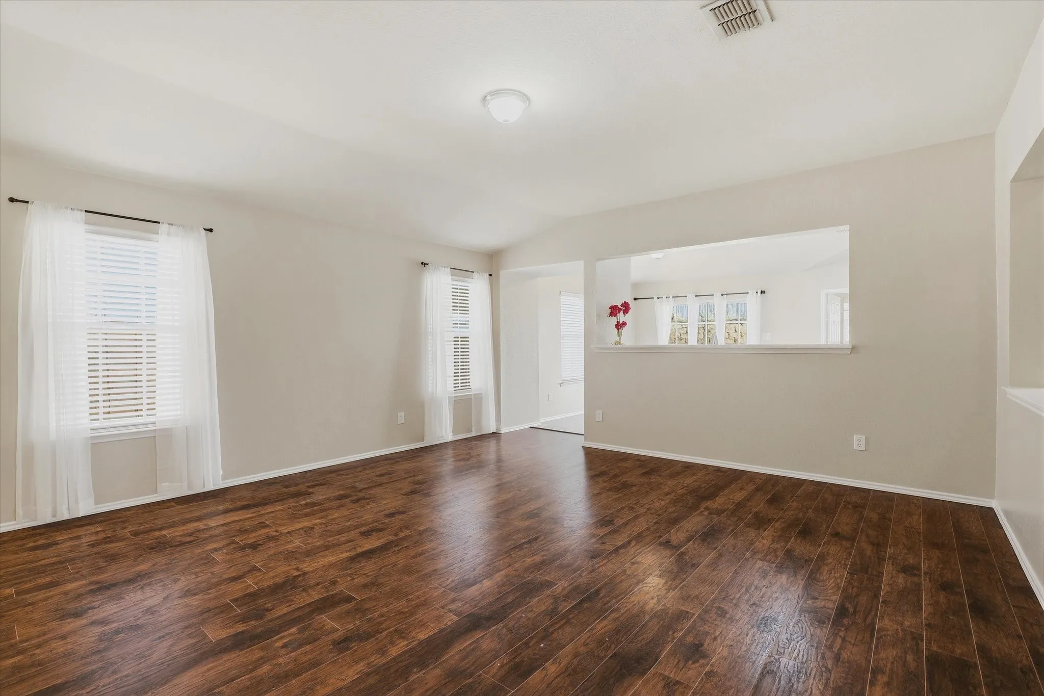 Single Family Residence For Sale in Collin County , 2328 Gabriel Drive, Mc Kinney, Texas 75071, 3 Bedroom, 2 Bathroom, 2 Garage spaces, 1,440 Sqft, built in 2005, mls#21396615, Real Estate Agent in Mc Kinney, Homes For Sale in Collin county, Homes For Sale in Mc Kinney, Realtor in Mc Kinney Texas, Real Estate Brokerage Independent Realty Texas, Luminita Cordes Realtor