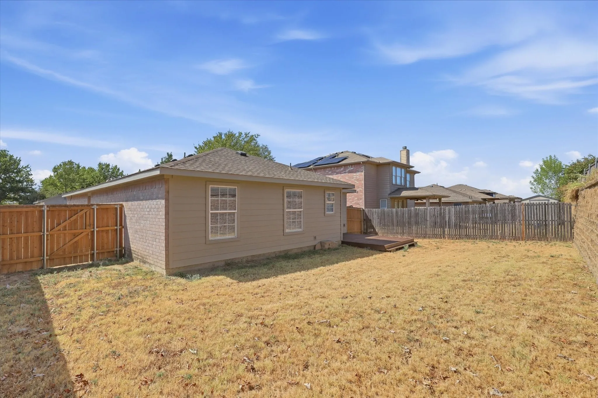 Single Family Residence For Sale in Collin County , 2328 Gabriel Drive, Mc Kinney, Texas 75071, 3 Bedroom, 2 Bathroom, 2 Garage spaces, 1,440 Sqft, built in 2005, mls#21396615, Real Estate Agent in Mc Kinney, Homes For Sale in Collin county, Homes For Sale in Mc Kinney, Realtor in Mc Kinney Texas, Real Estate Brokerage Independent Realty Texas, Luminita Cordes Realtor