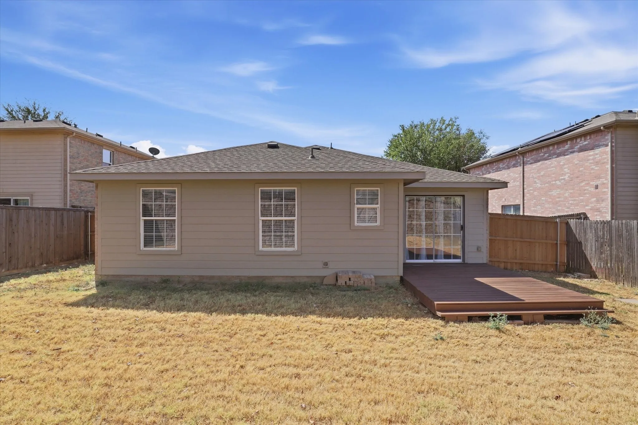 Single Family Residence For Sale in Collin County , 2328 Gabriel Drive, Mc Kinney, Texas 75071, 3 Bedroom, 2 Bathroom, 2 Garage spaces, 1,440 Sqft, built in 2005, mls#21396615, Real Estate Agent in Mc Kinney, Homes For Sale in Collin county, Homes For Sale in Mc Kinney, Realtor in Mc Kinney Texas, Real Estate Brokerage Independent Realty Texas, Luminita Cordes Realtor
