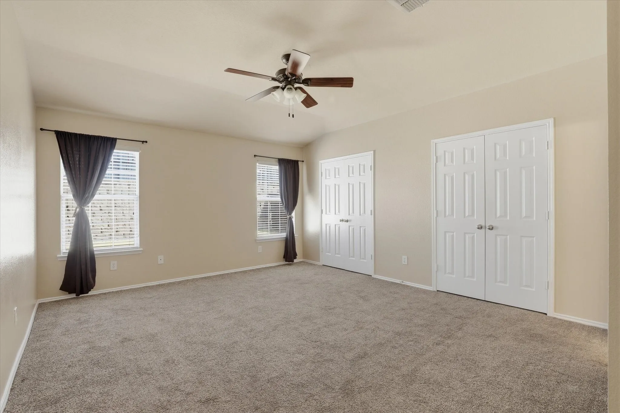 Single Family Residence For Sale in Collin County , 2328 Gabriel Drive, Mc Kinney, Texas 75071, 3 Bedroom, 2 Bathroom, 2 Garage spaces, 1,440 Sqft, built in 2005, mls#21396615, Real Estate Agent in Mc Kinney, Homes For Sale in Collin county, Homes For Sale in Mc Kinney, Realtor in Mc Kinney Texas, Real Estate Brokerage Independent Realty Texas, Luminita Cordes Realtor