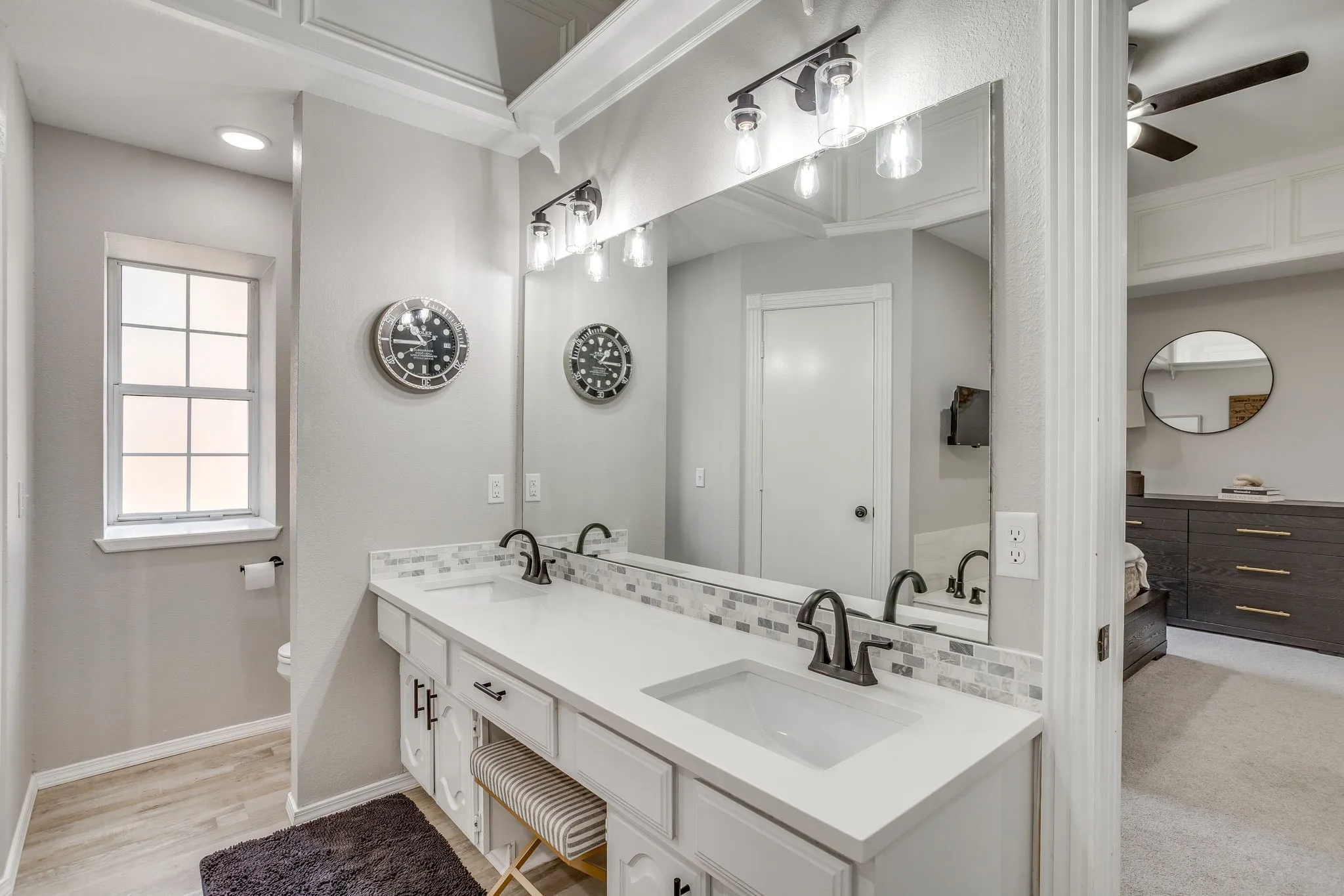 Single Family Residence For Sale in Denton County , 2637 Surrey Woods Road, Flower Mound, Texas 75028, 4 Bedroom, 3 Bathroom, 2 Garage spaces, 2,353 Sqft, built in 1988, mls#21396529, Real Estate Agent in Flower Mound, Homes For Sale in Denton county, Homes For Sale in Flower Mound, Realtor in Flower Mound Texas, Real Estate Brokerage Independent Realty Texas, Luminita Cordes Realtor