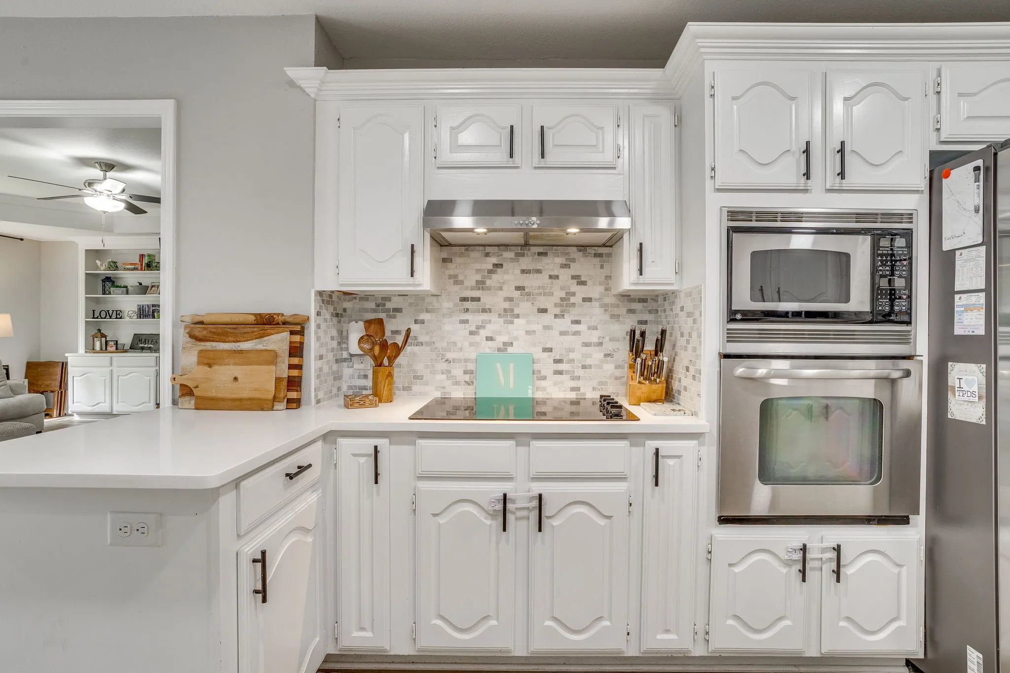 Single Family Residence For Sale in Denton County , 2637 Surrey Woods Road, Flower Mound, Texas 75028, 4 Bedroom, 3 Bathroom, 2 Garage spaces, 2,353 Sqft, built in 1988, mls#21396529, Real Estate Agent in Flower Mound, Homes For Sale in Denton county, Homes For Sale in Flower Mound, Realtor in Flower Mound Texas, Real Estate Brokerage Independent Realty Texas, Luminita Cordes Realtor